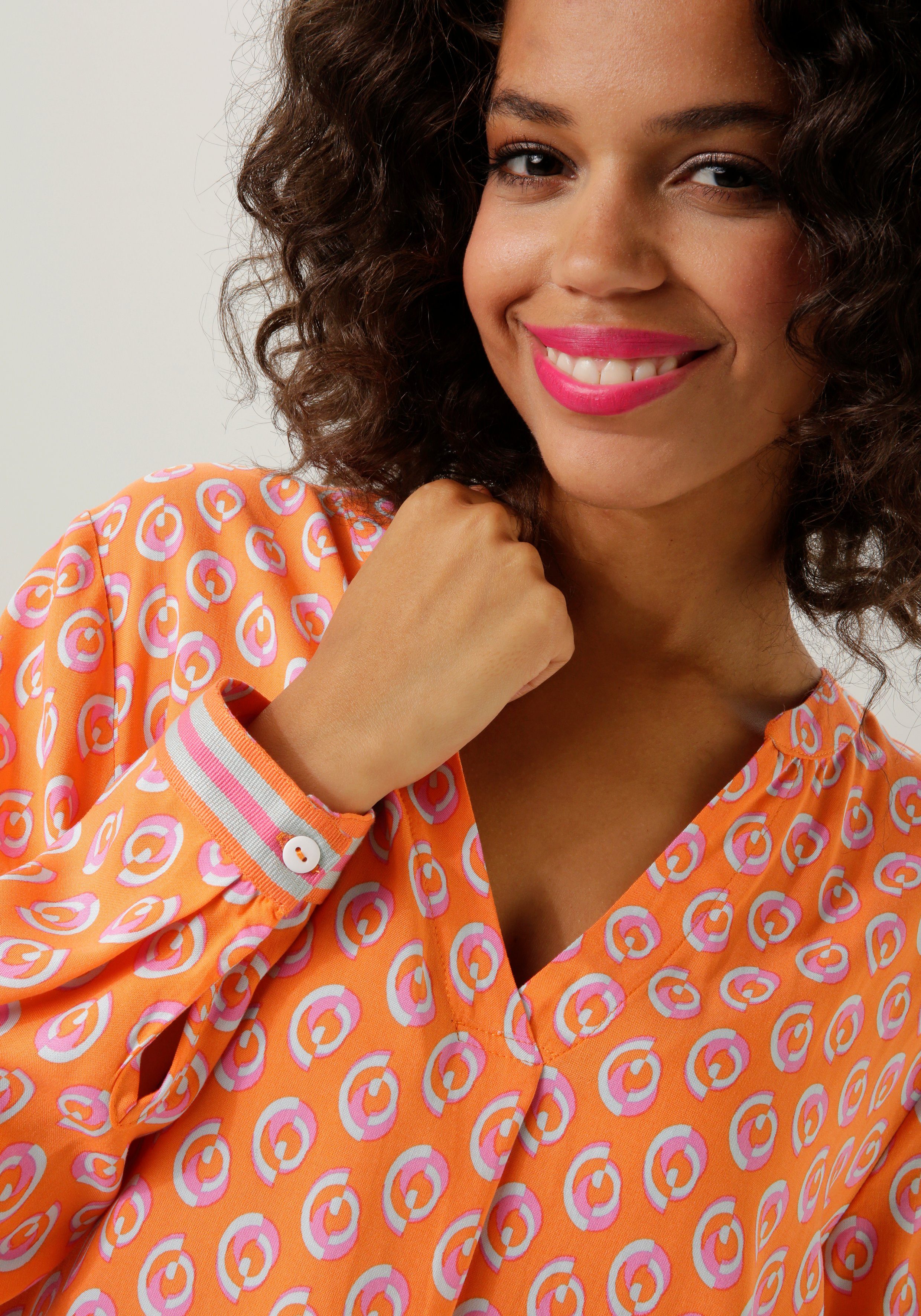 Aniston CASUAL Schlupfbluse mit extravagantem, graphischem Druck