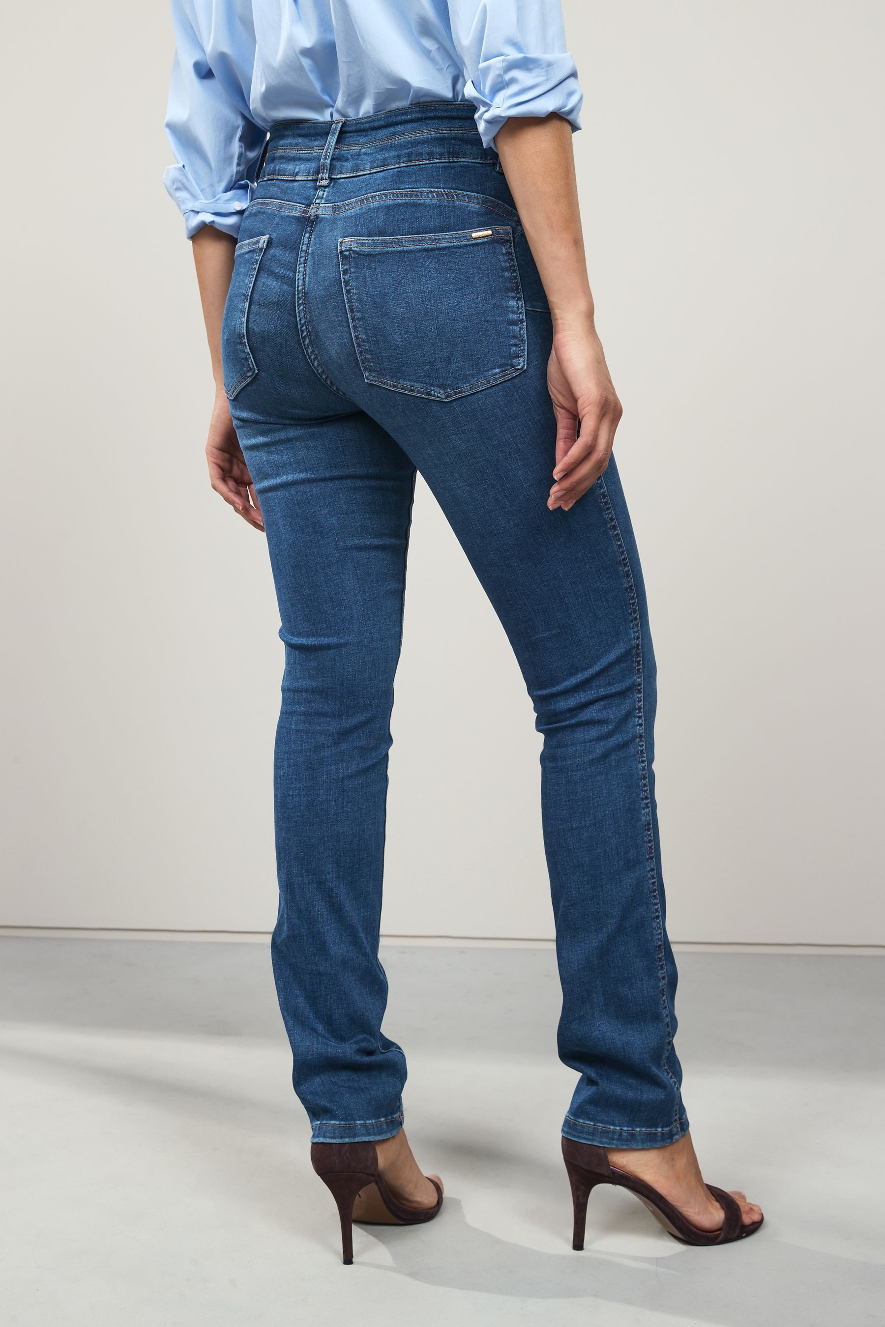 Next Slim-fit-Jeans Slim Lift And Shape Jeans (1-tlg)