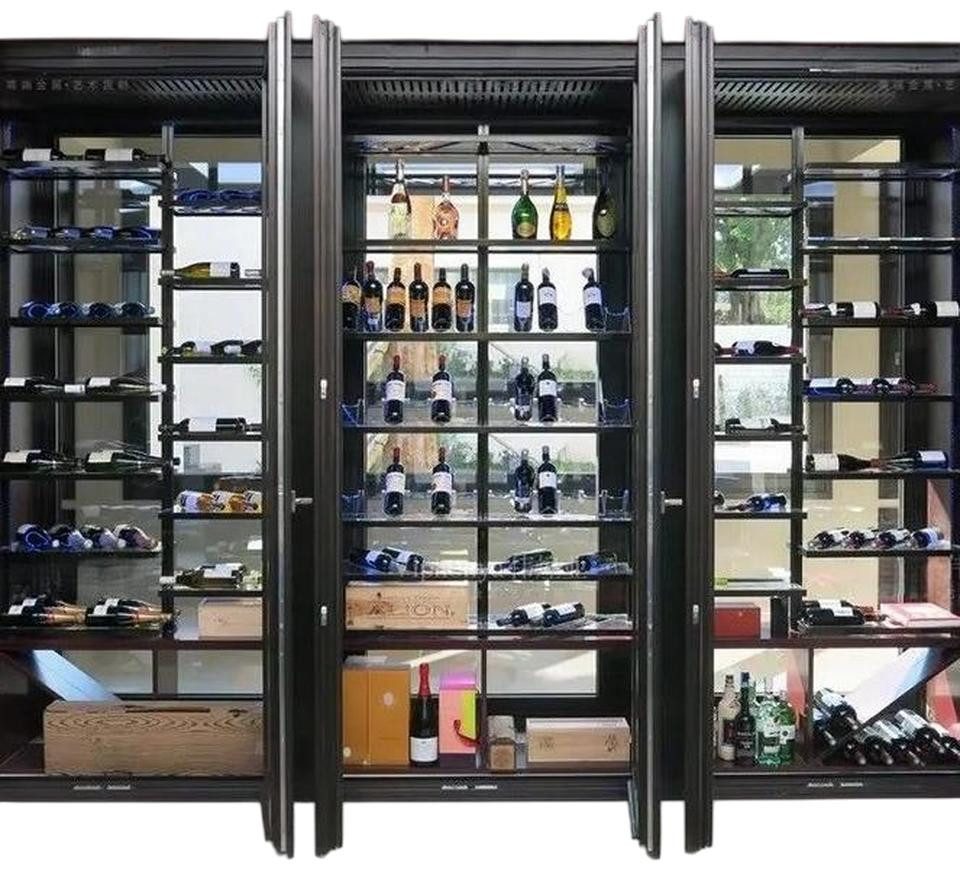 Weinschrank Eleganter Weinschrank für Weinablage und Flaschenlagerung