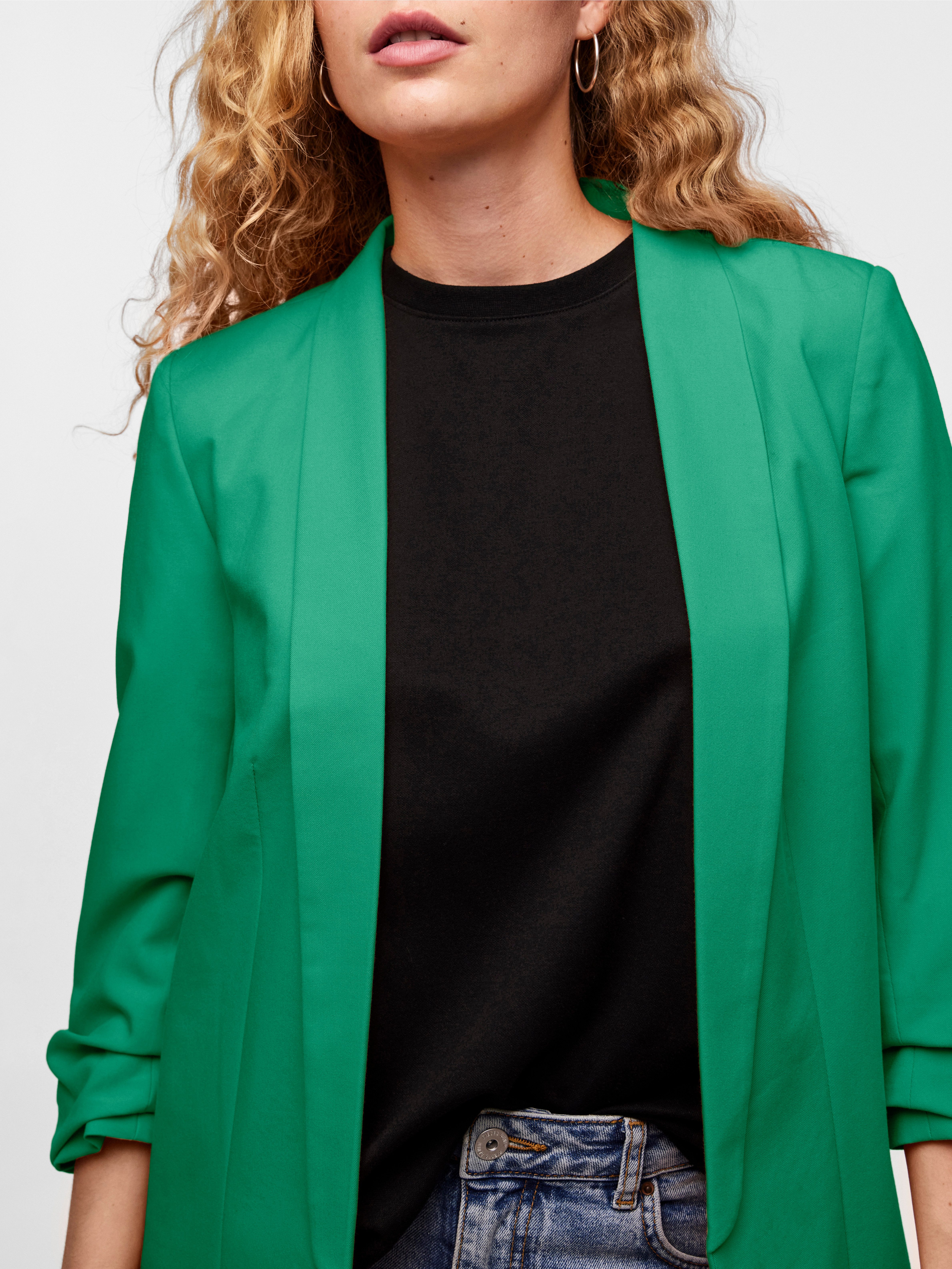 pieces Blusenblazer PCBOSELLA 3/4 BLAZER NOOS mit Faltendetail am Ärmel günstig online kaufen