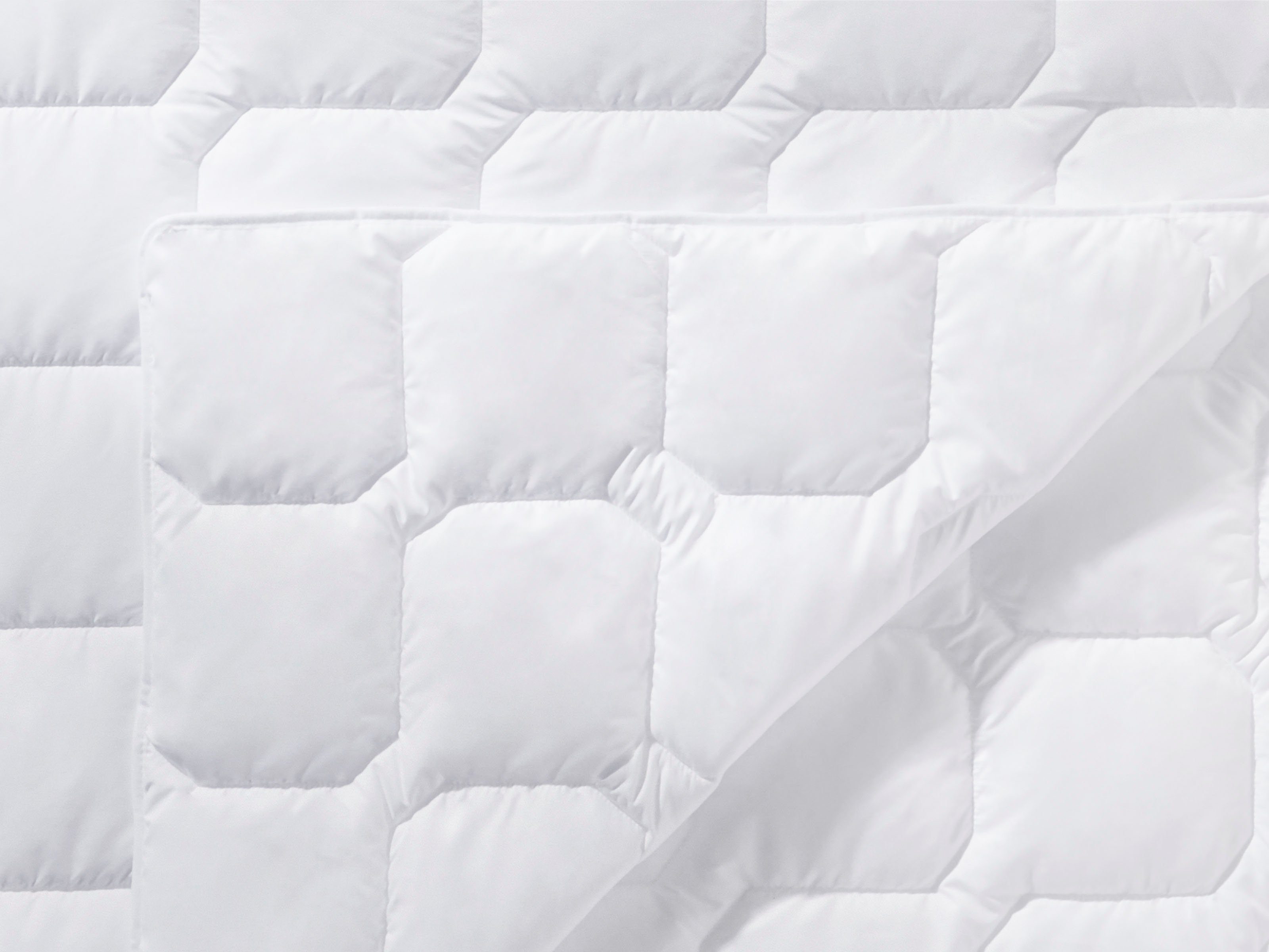 Casual, oder oder 155x220 Schlafgut, langlebige cm, Sommer in Winter Kunstfaserbettdecke, 135x200 Bettdecke