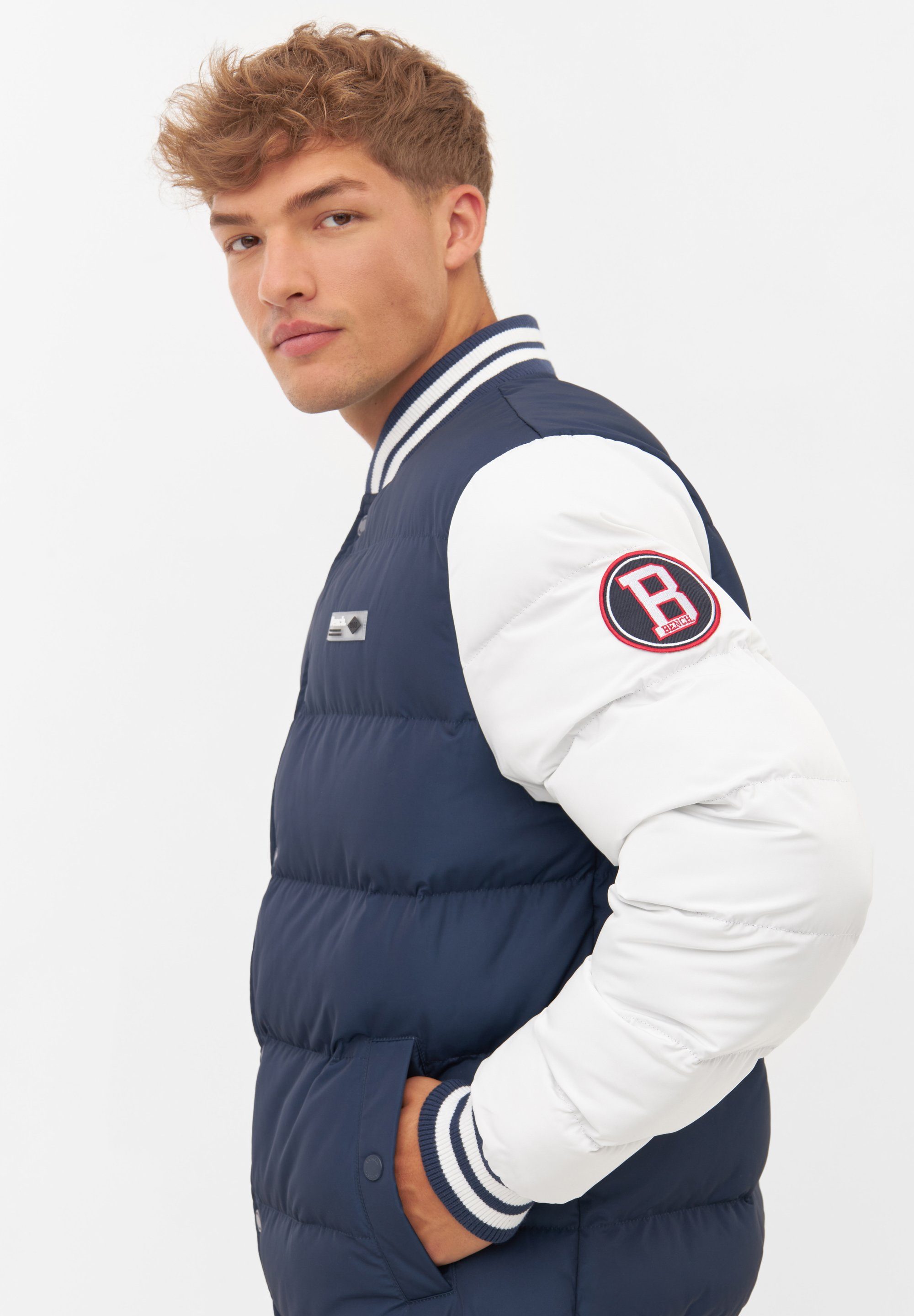 Steppjacke Reggie Bench. Collegejacke / white gefüttert Herren navy