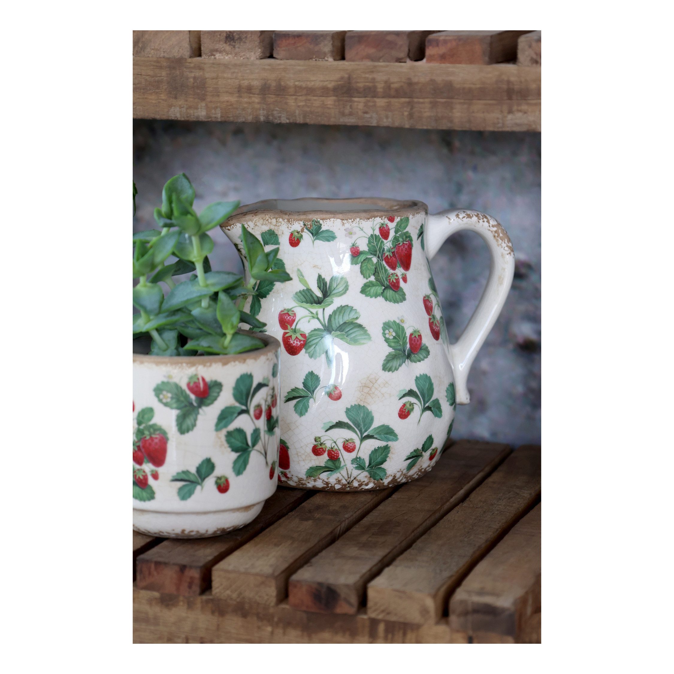 Chic Antique Dekovase Chic Antique Fraises Kanne mit Erdbeeren