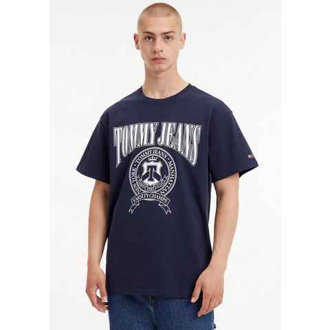 Tommy Jeans T-Shirt TJM RLXD VARSITY LOGO TEE mit Logodruck