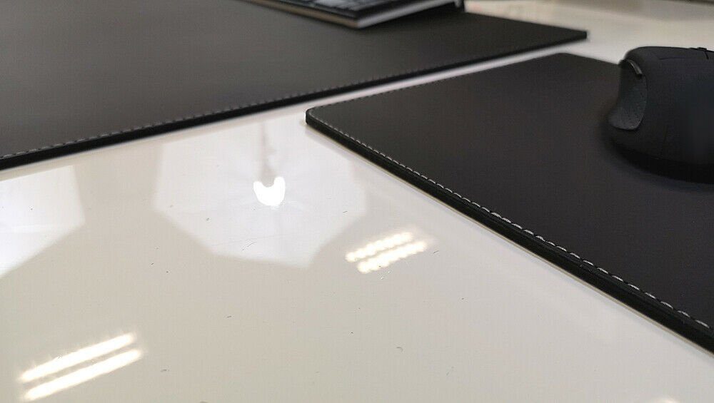 Profi Mats Schreibtischunterlage gewinkelt + Mauspad Echt Leder Schwarz silber Naht 90x47 – Bild 4 von 5