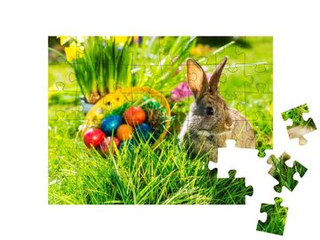 puzzleYOU Puzzle Osterhase mit Ostereiern auf einer Frühlingswiese, 48 Puzzleteile, puzzleYOU-Kollektionen Festtage