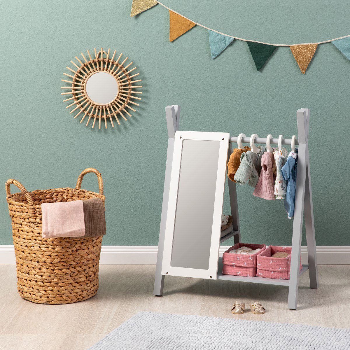 MUSTERKIND® Puppenkleiderschrank Puppen-Garderobe - Viola, grau/weiß