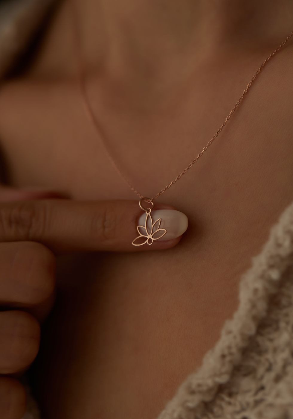 Einzelstück Charm-Kette Halskette Lotus 925 Sterling günstig online kaufen