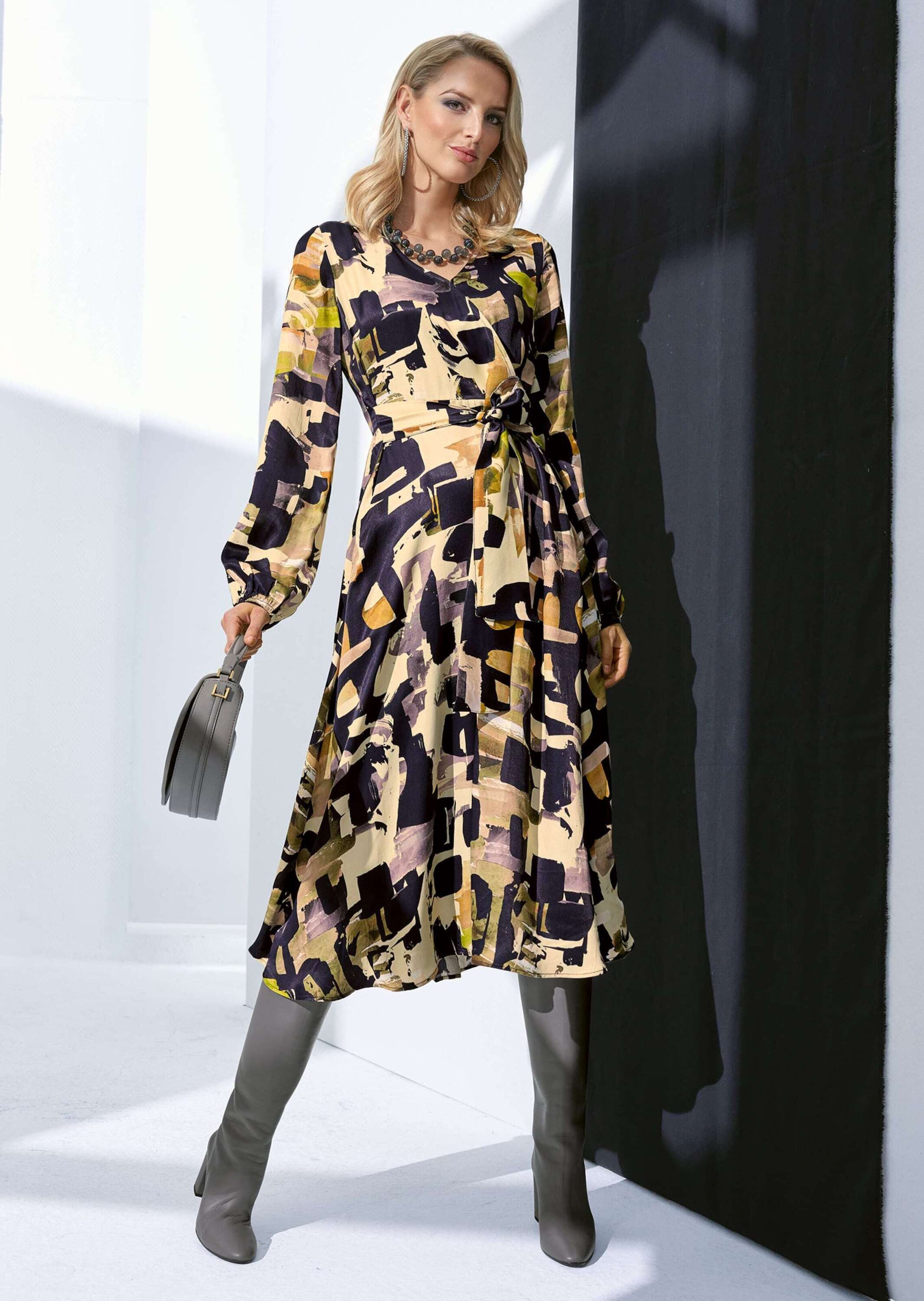 MADELEINE Maxikleid Kleid mit Bindegürtel