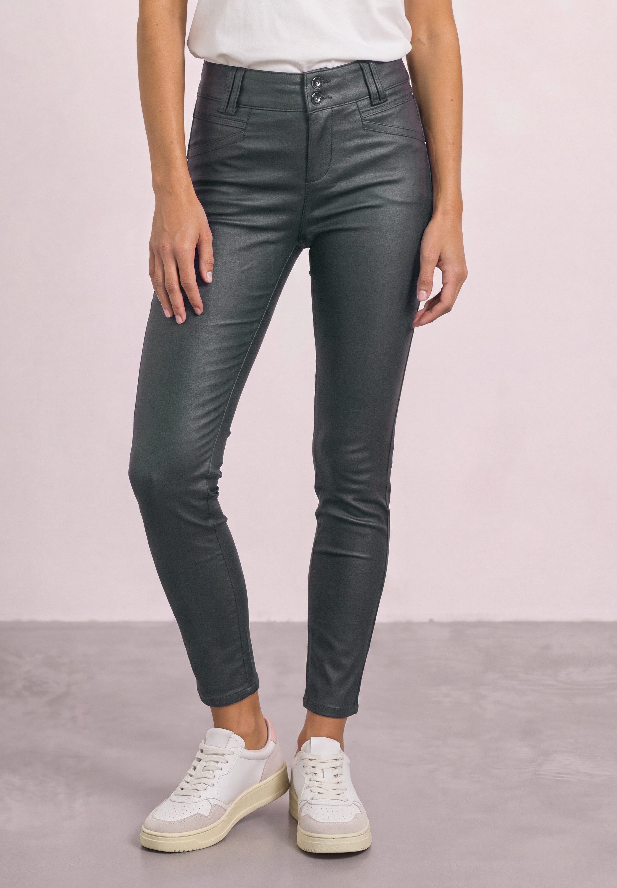 STREET ONE Röhrenhose in Fake-Leder-Optik