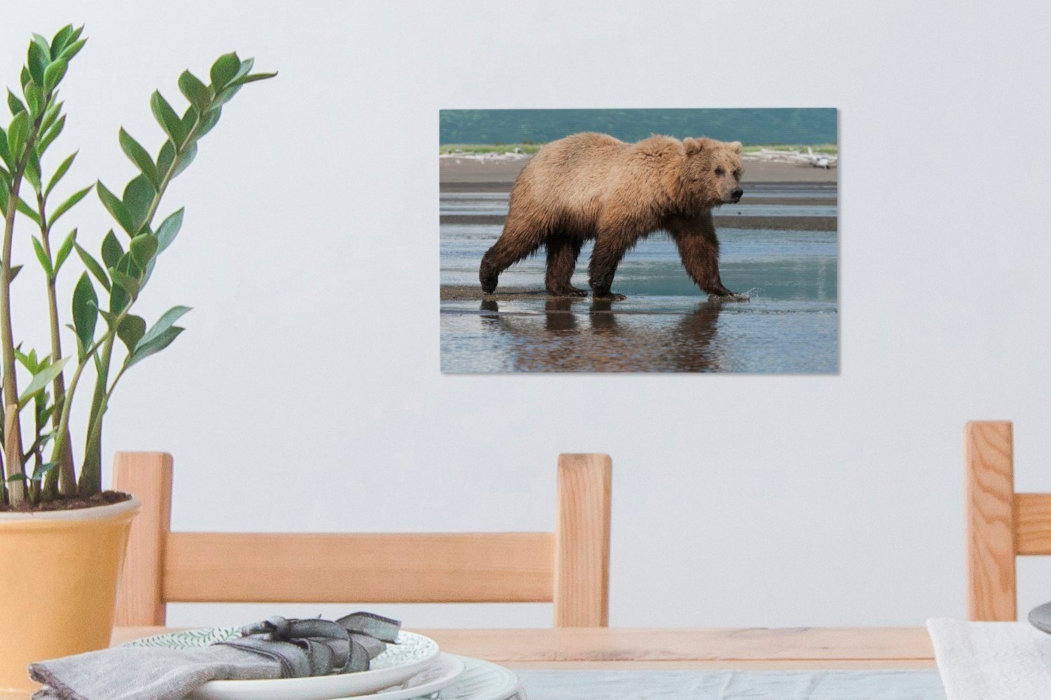 Leinwandbild - - St), (1 cm Strand OneMillionCanvasses® Wandbild Wanddeko, Bär Leinwandbilder, Aufhängefertig, Wasser, 30x20
