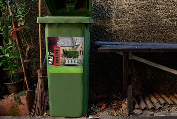 MuchoWow Wandsticker Rote Telefonzelle in den Cotswolds (1 St), Mülleimer-aufkleber, Mülltonne, Sticker, Container, Abfalbehälter