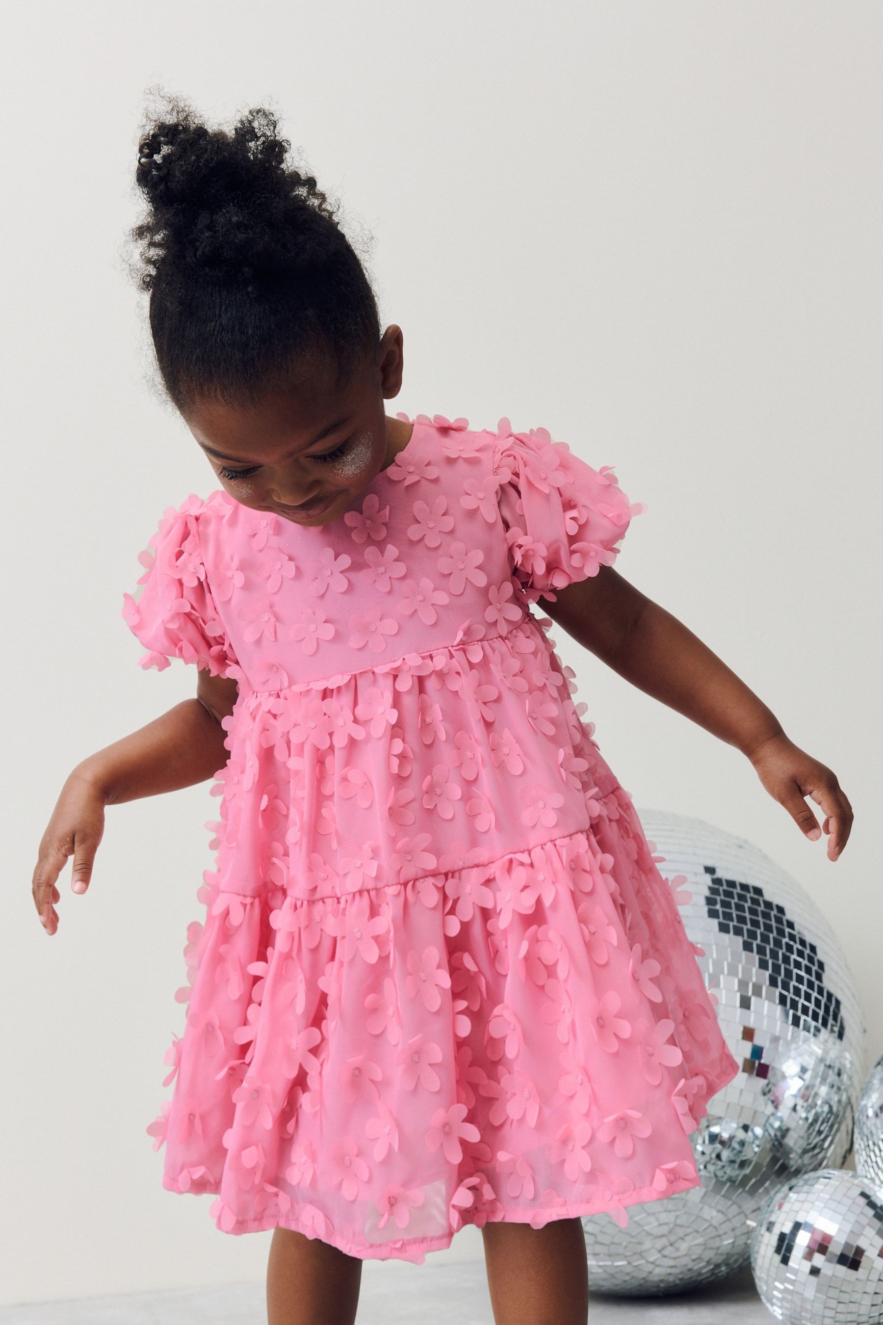 Next Tüllkleid Kurzärmeliges Kleid mit 3D-Blumendetails günstig online kaufen