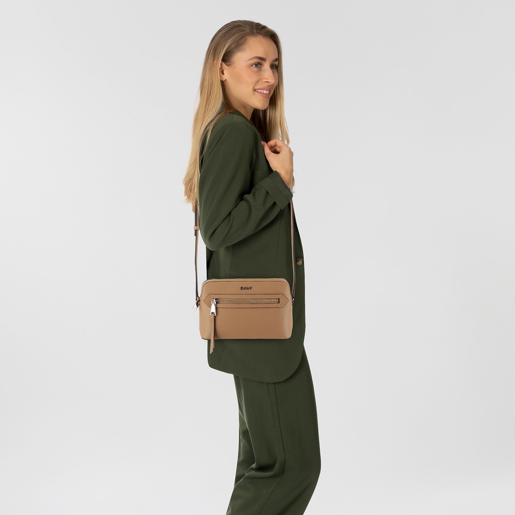 DKNY Umhängetasche Bryant, Leder