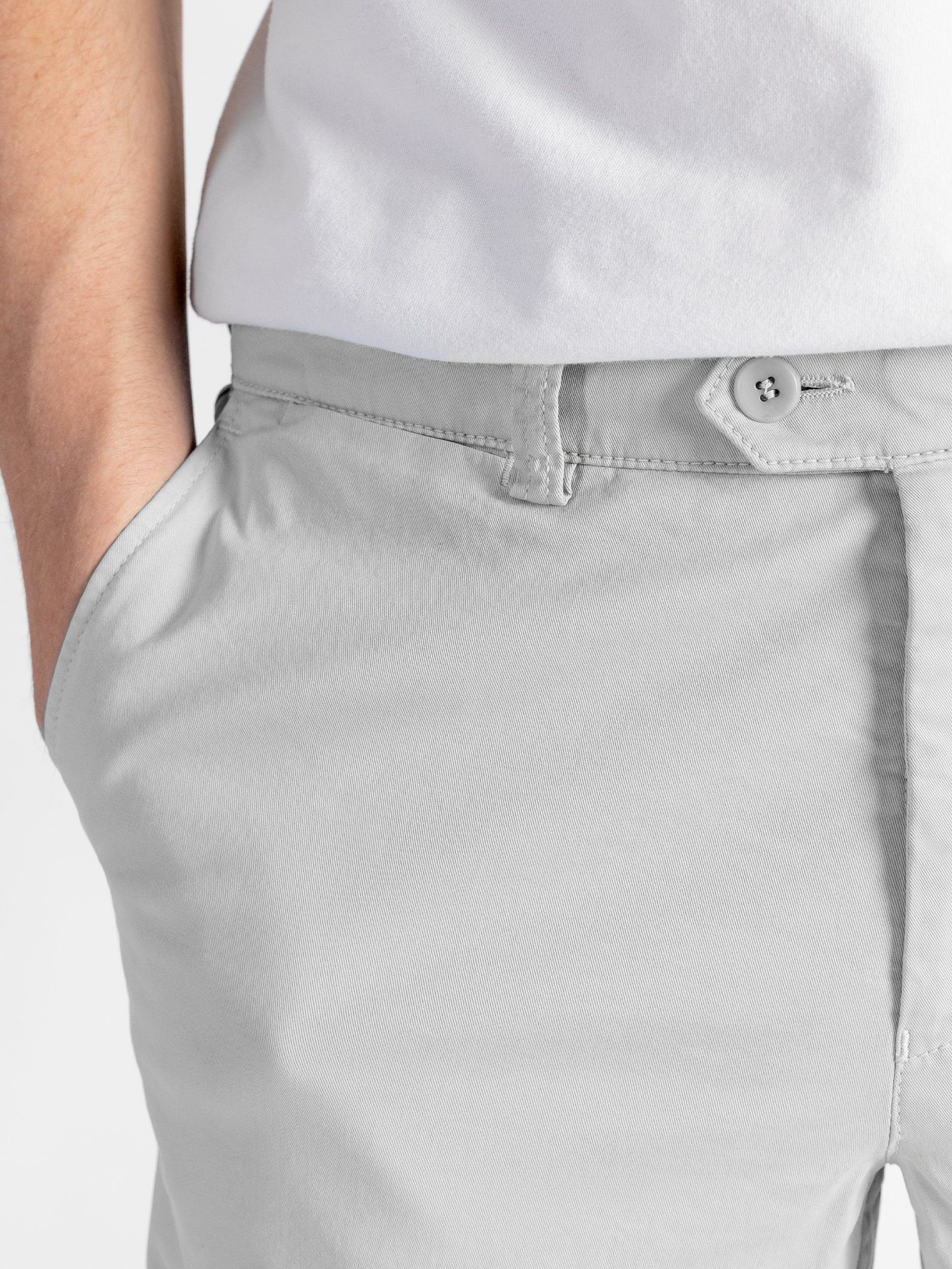TwoMates Shorts Farbauswahl, GOTS-zertifiziert mit hellgrau Bund, elastischem Shorts