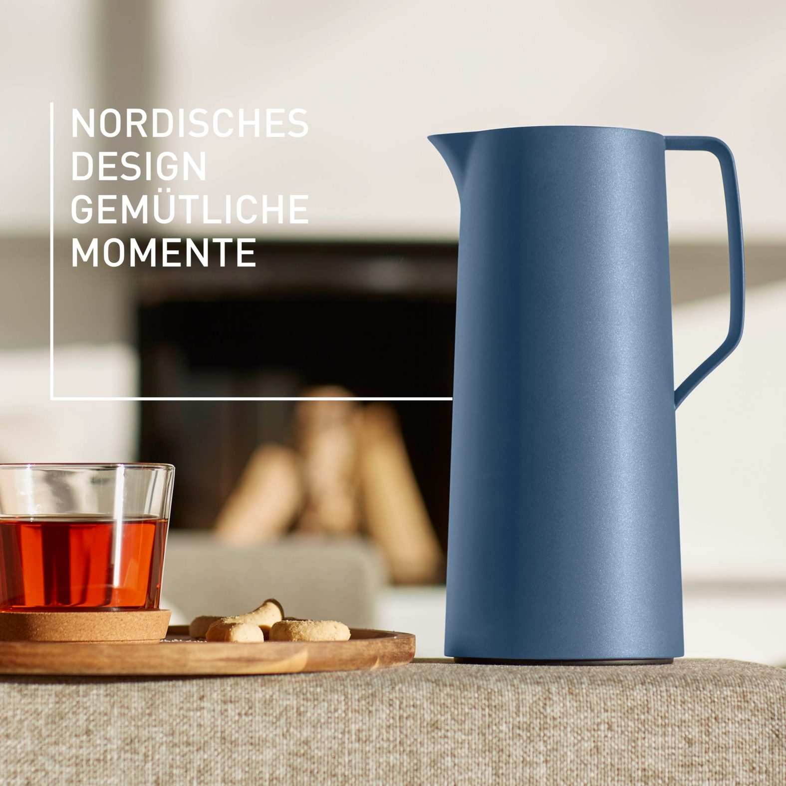 Emsa Isolierkanne Motiva in modernem Design, 100% auslaufsicher, Made in Germany, 1 l, (doppelwandiger Glasisolierkolben, bis zu 12h warm/24h kalt), Quick-Press-Deckel, Einhandbedienung, ergonomischer Schraubdeckel