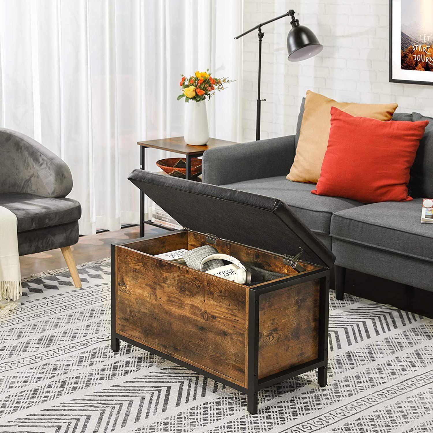 VASAGLE Sitzbank Sitzhocker mit Stauraum, für Schlafzimmer, Wohnzimmer, 80 x 40 x 50 cm, gepolsterte Truhe, Metall, einfacher Aufbau, Kunstleder, Industriestil