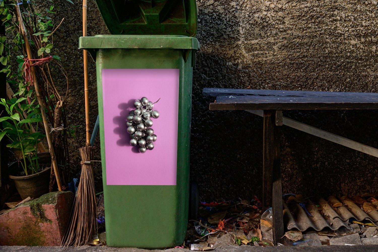MuchoWow Wandsticker Silber gefärbte (1 Weintrauben Container, Mülleimer-aufkleber, Mülltonne, Sticker, St), Abfalbehälter