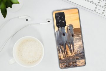 MuchoWow Handyhülle Pferde - Wasser - Strand - Tiere, Handyhülle Telefonhülle Samsung Galaxy A33