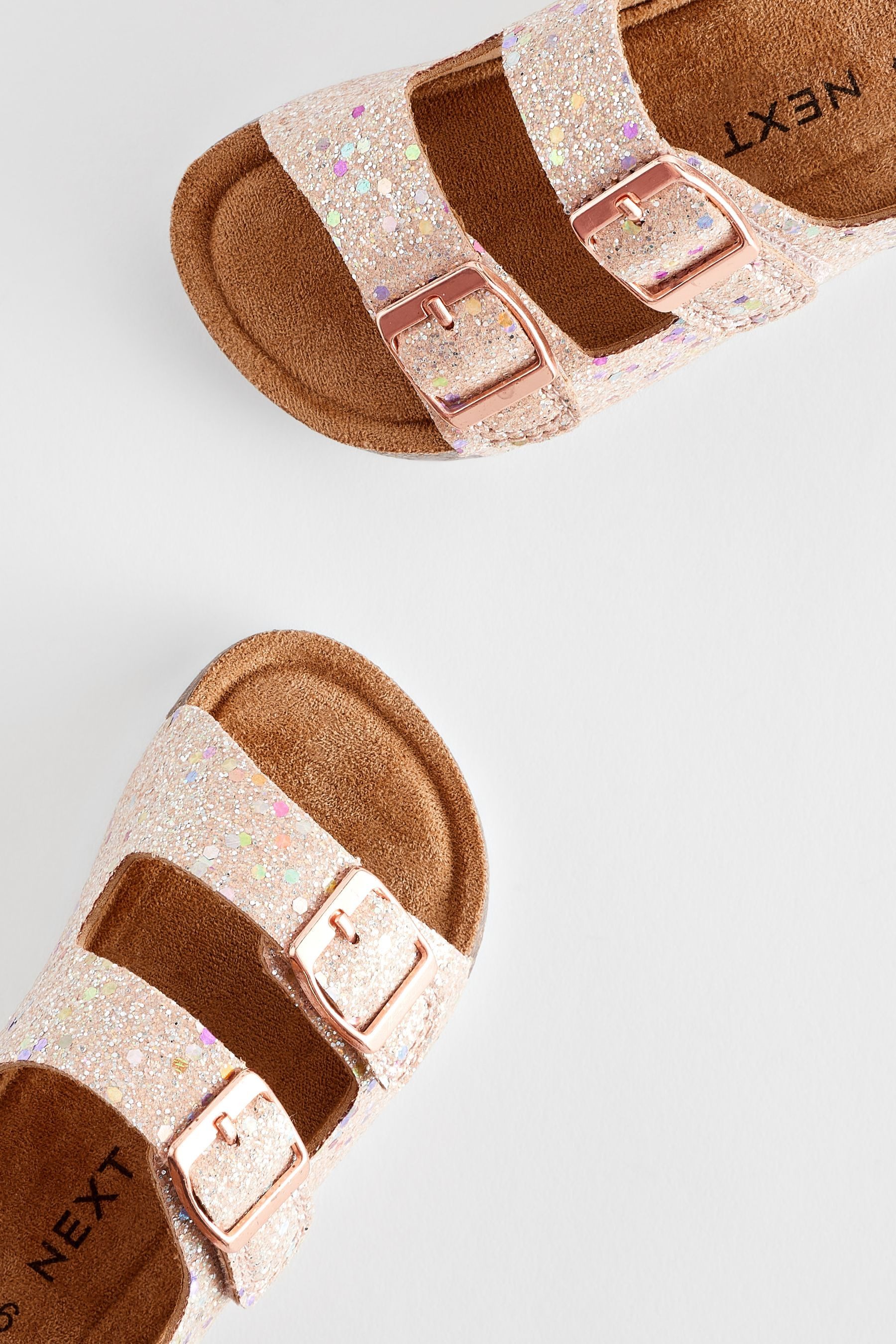 Next Sandalen mit zwei Riemen und Korkfußbett Sandale (1-tlg)