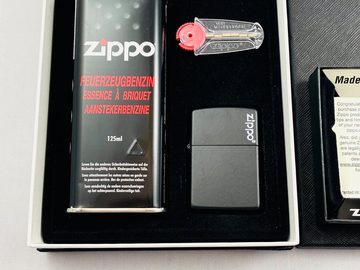 Zippo Feuerzeug Zippo matt schwarz mit Logo Geschenkset Sturmfeuerzeug