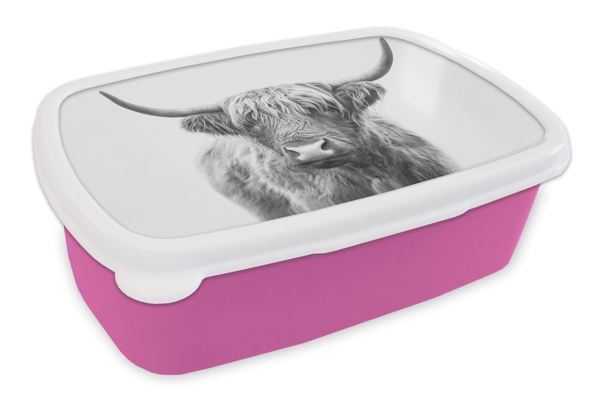 MuchoWow Lunchbox Schottischer Highlander - Tiere - Hörner - Schwarz und weiß, Kunststoff, (2-tlg), Brotbox für Erwachsene, Brotdose Kinder, Snackbox, Mädchen, Kunststoff rosa