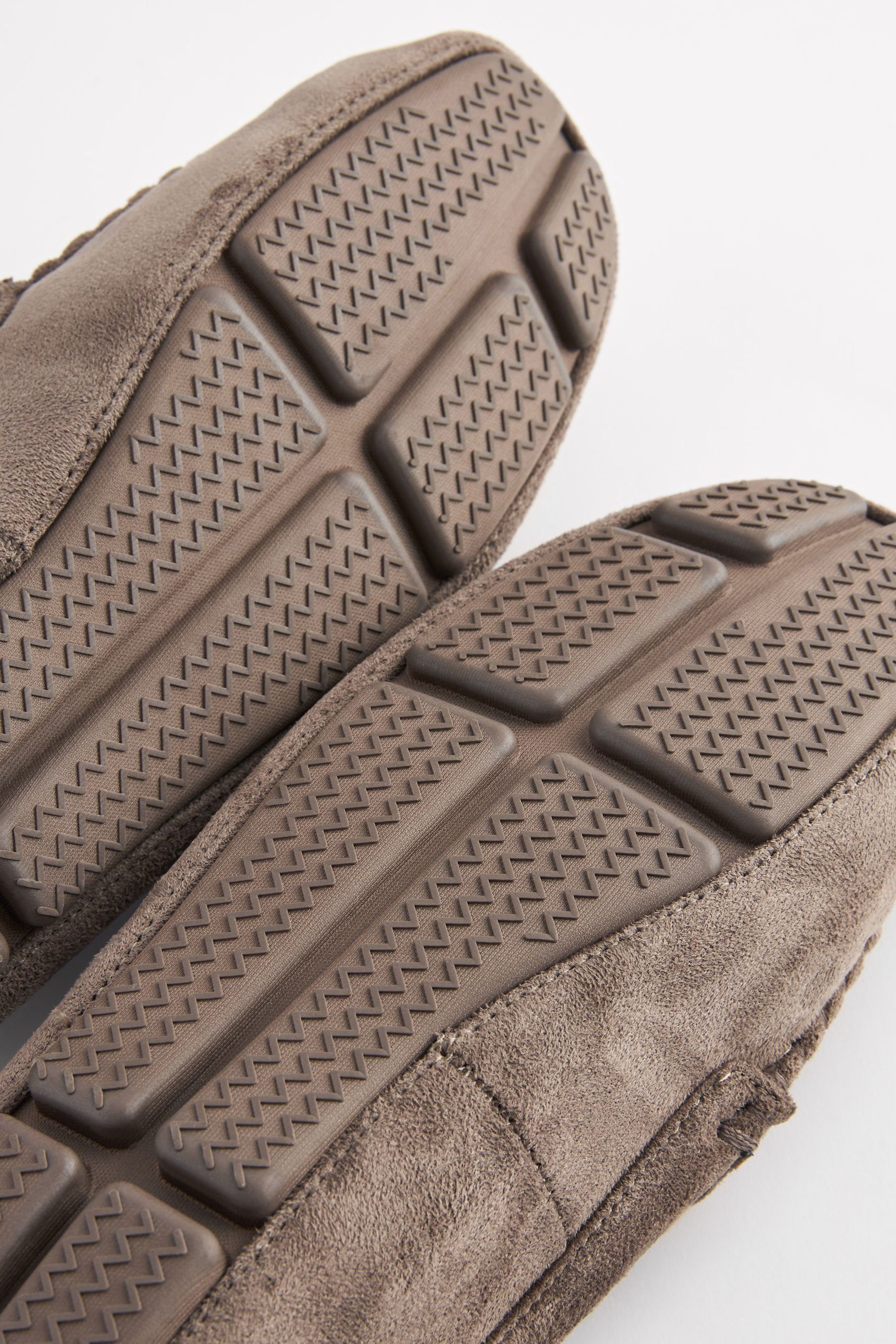 Next Mokassin-Hausschuhe mit kariertem Futter Hausschuh (1-tlg)