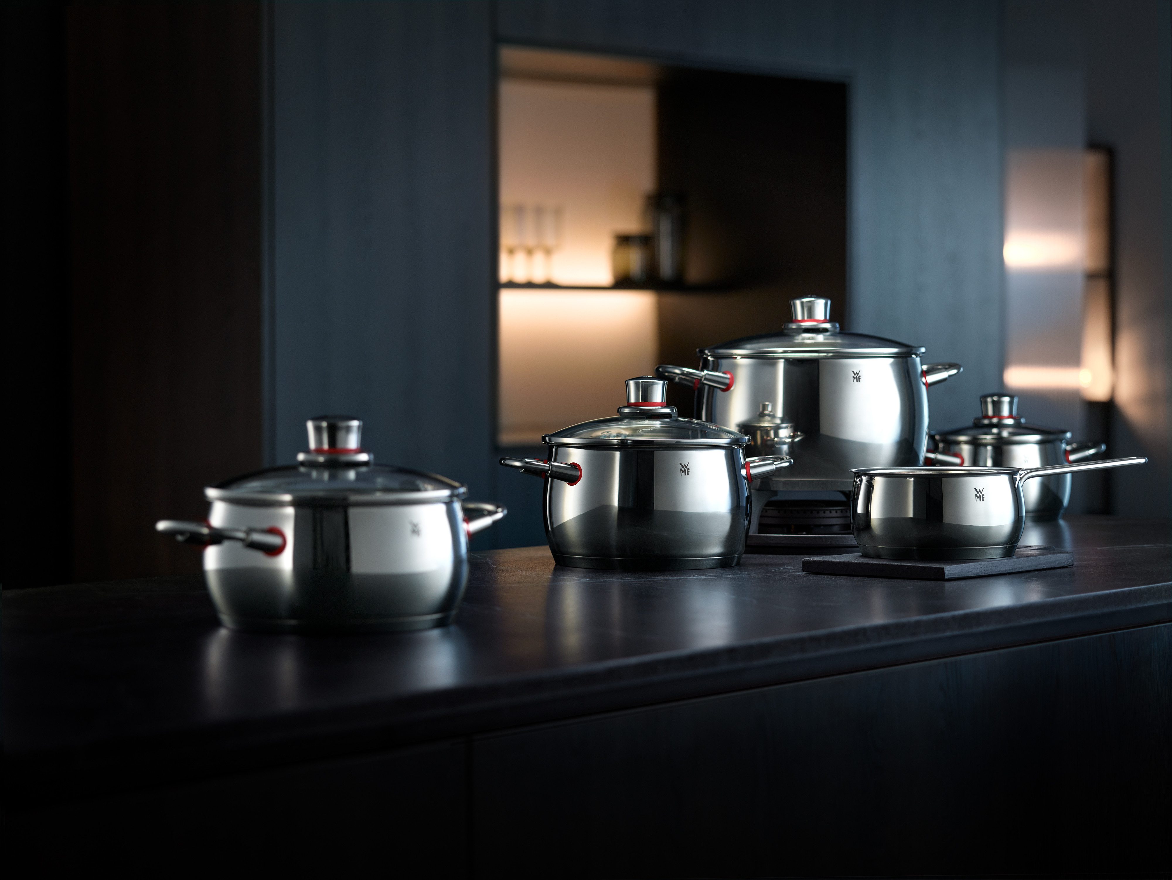 WMF Topf-Set Quality One, Cromargan® Edelstahl Rostfrei 18/10 (Set, 11-tlg), Cool+ Technologie für wärmereduzierte Griffe, breiter Schüttrand