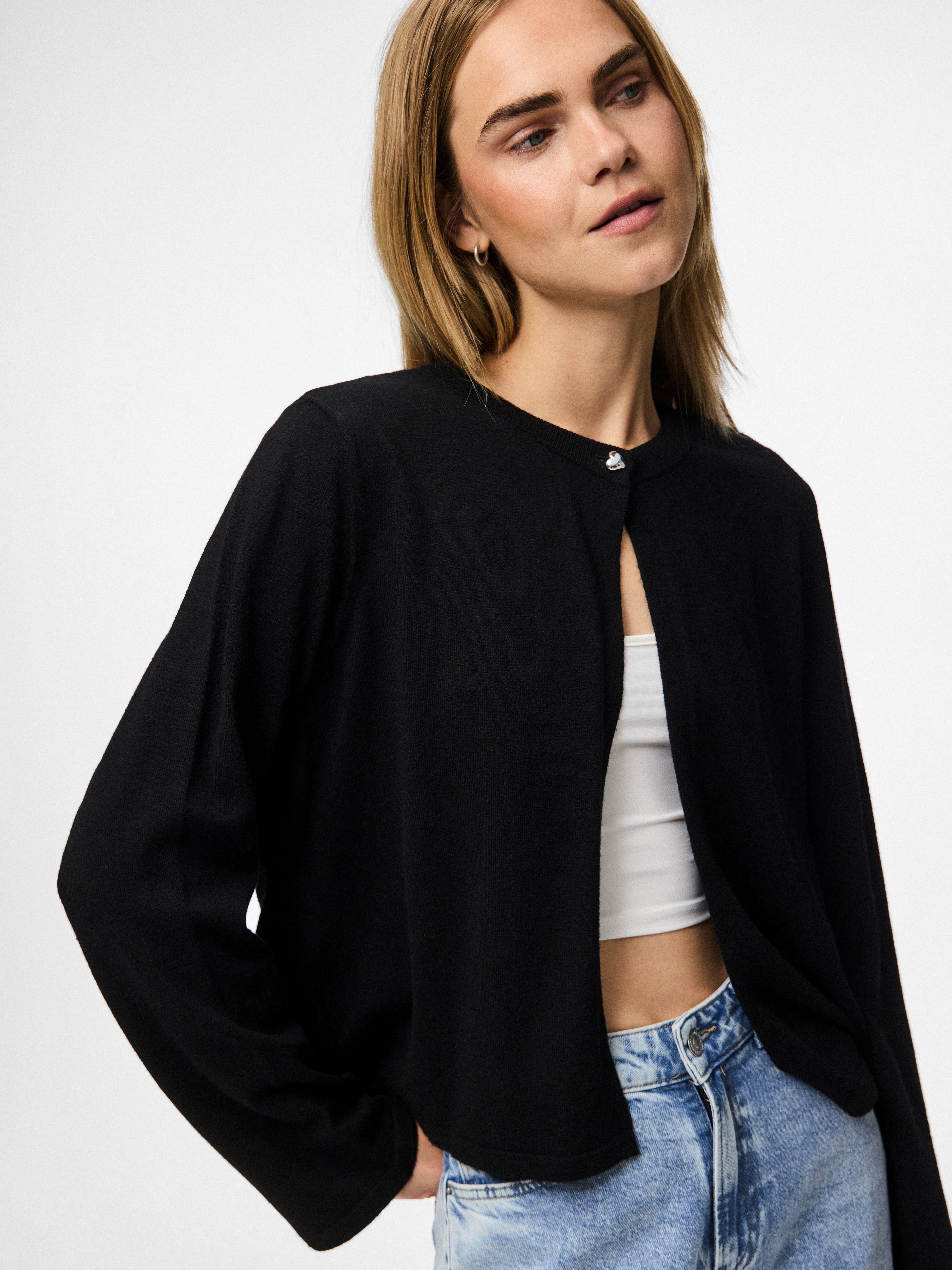 pieces Strickjacke PCORINA LS O-NECK KNIT günstig online kaufen