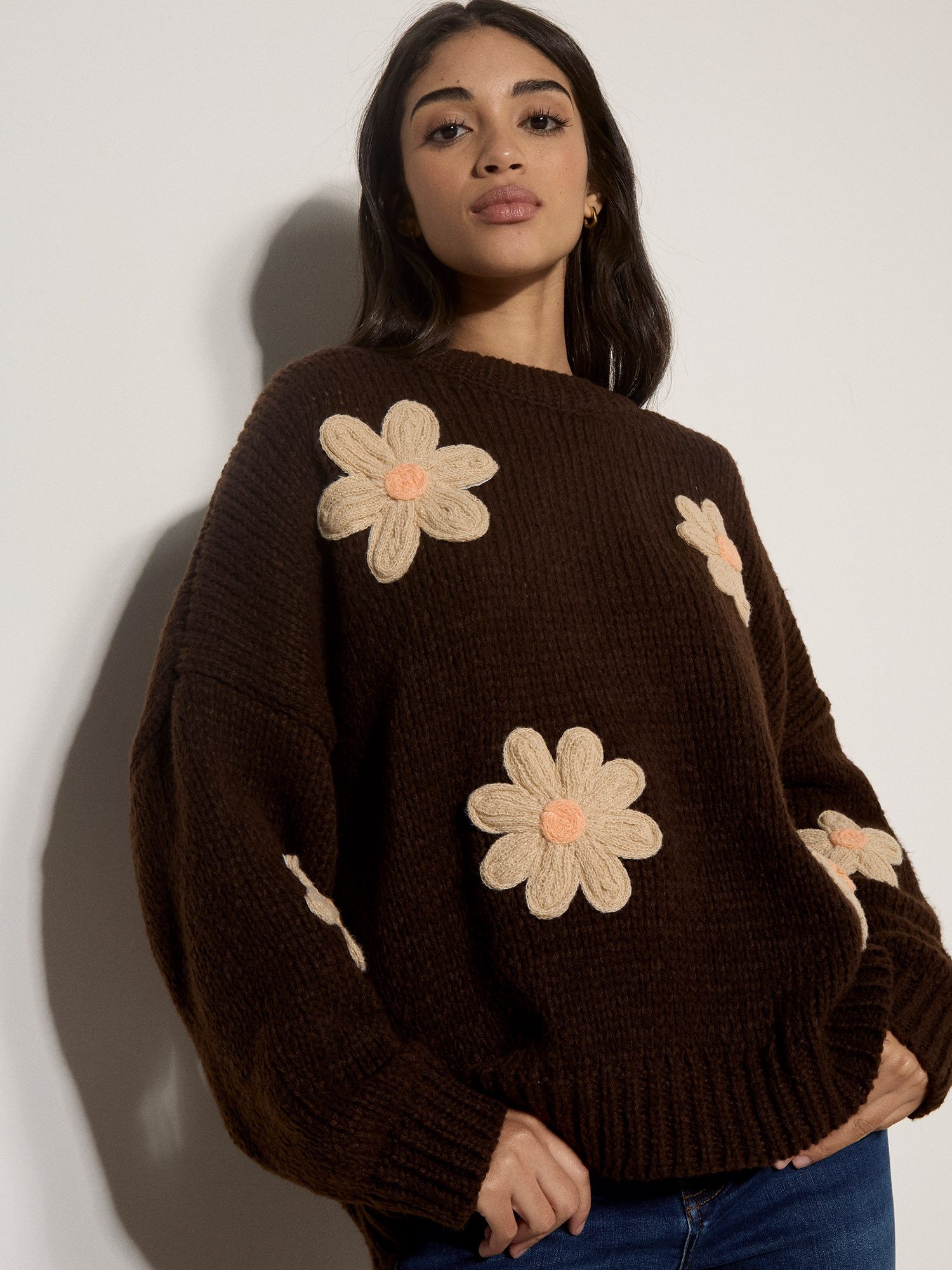 Apricot Strickpullover Bestickter Pullover mit Gänseblümchen