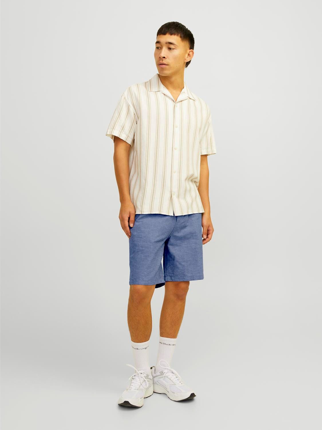 Jack & Jones Chinoshorts JPSTACE SUMMER SHORT SRT SN mit praktischen Taschen