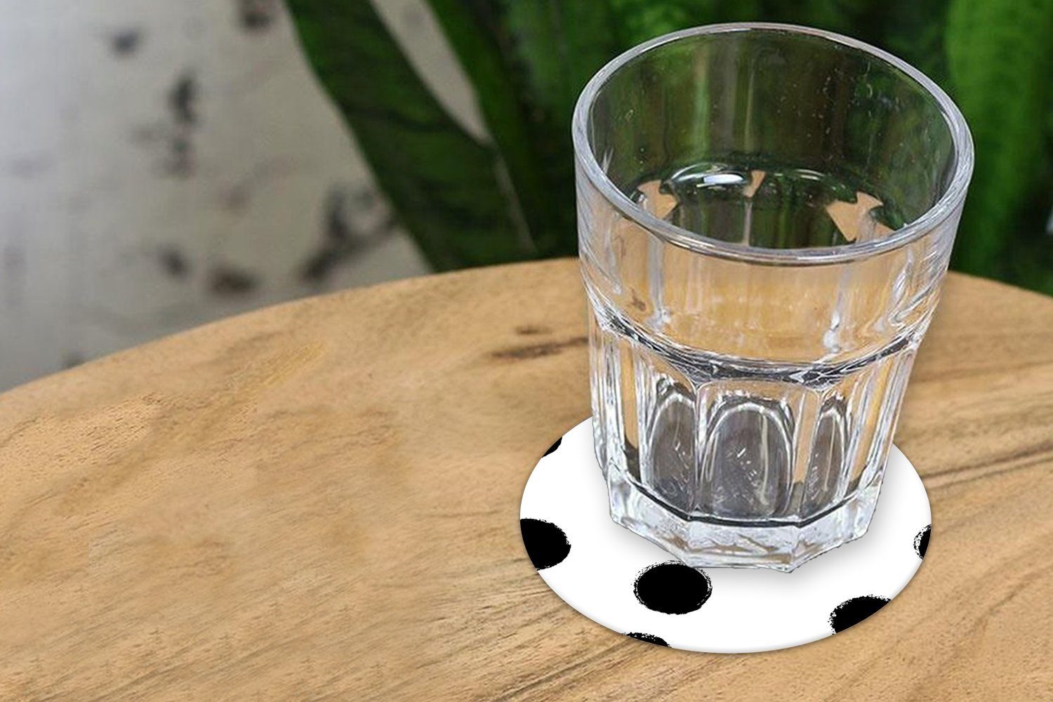 MuchoWow Glasuntersetzer Polka dots Tassenuntersetzer, weiß, für Tasse, Muster Gläser, Getränkeuntersetzer, - Zubehör - 6-tlg., Becher Korkuntersetzer, Schwarz und