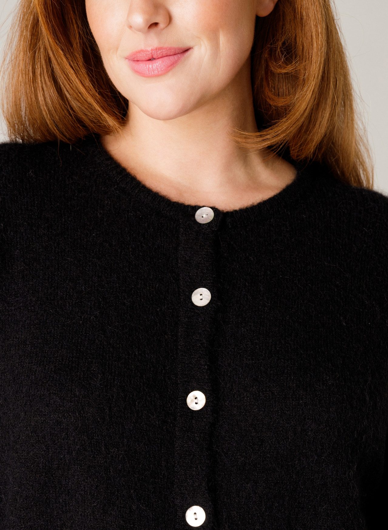 Base Level Curvy Cardigan Yulia mit Woll-Anteil und Knopfleiste