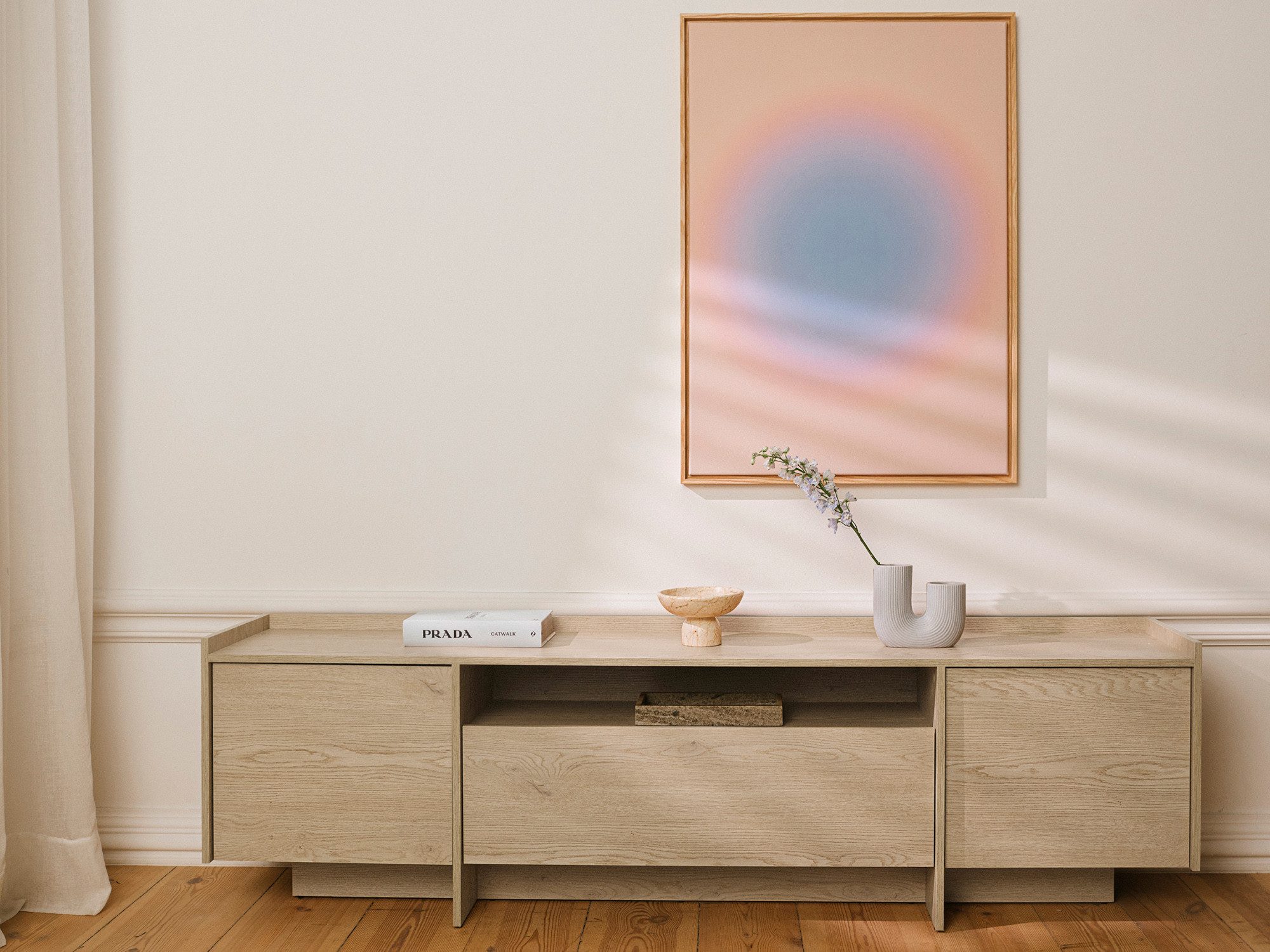 Beautysofa TV-Schrank JUNI mit 3 Türen und offener Ablage (Push-to-Open-Funktion, im Japandi-Stil)