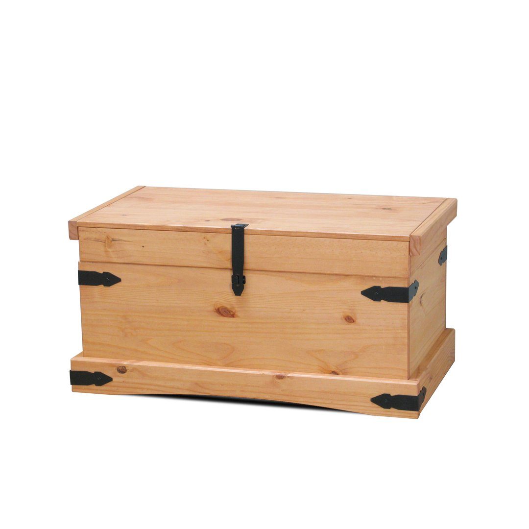 ebuy24 Truhe New Mexico Truhe Breite 92 cm, Höhe 45 cm gelaugt/ (1 St). Reduzierter Preis € 227,95. Unverbindliche Preisempfehlung € 298,95