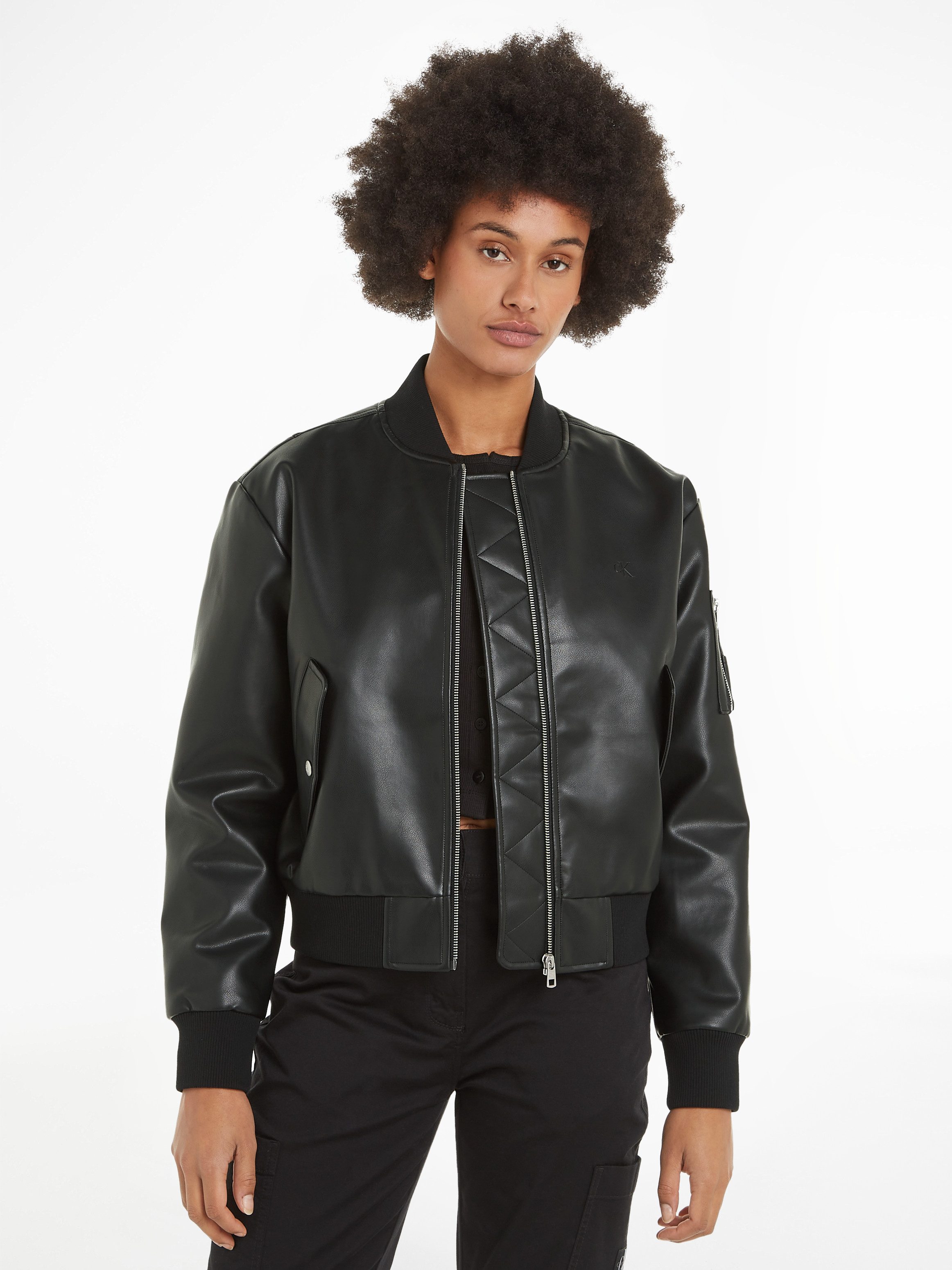 Calvin Klein Jeans Collegejacke FAUX LEATHER BOMBER JACKET mit Logoprägung