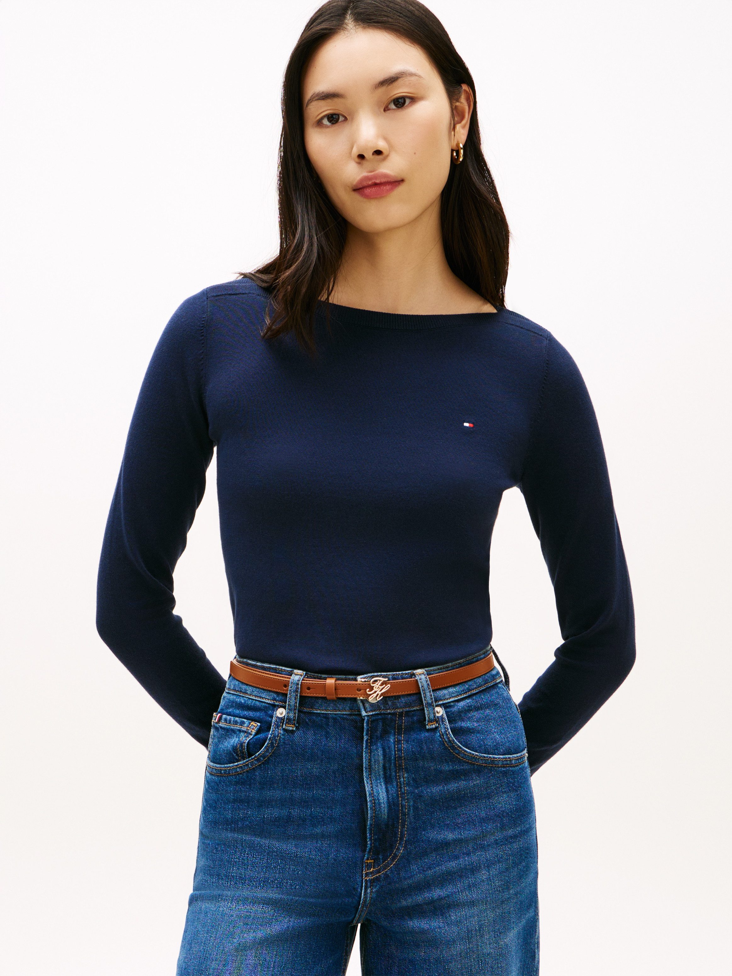 Tommy Hilfiger Strickpullover CO JERSEY STITCH BOAT-NECK SWEATER mit Tommy Hilfiger Logo-Flag am Ärmel, Regular Fit