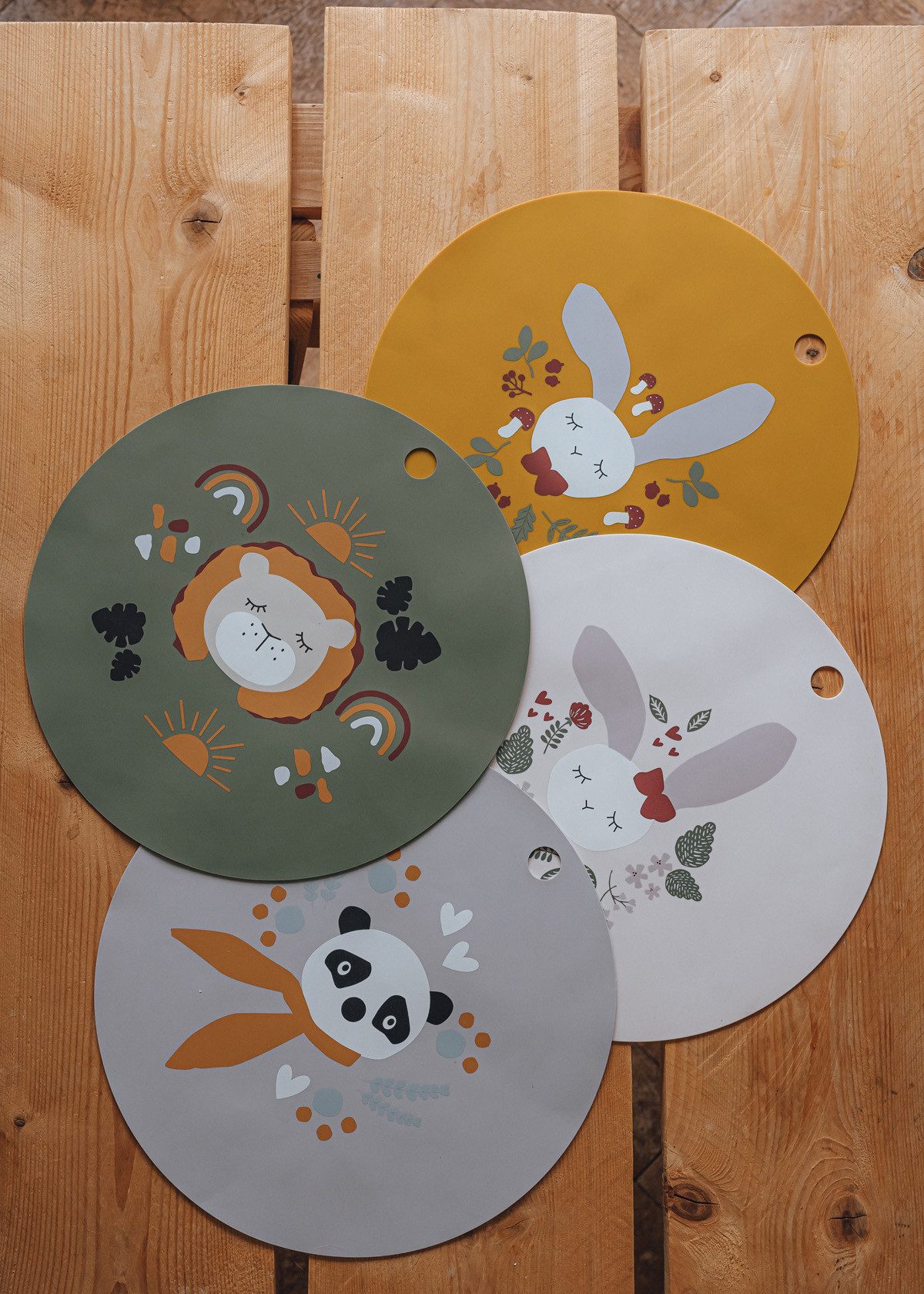 kikadu Platzset Silikon Platzset Hase Rosé, (1-St), aus BPA-freiem Silikon - 38 cm