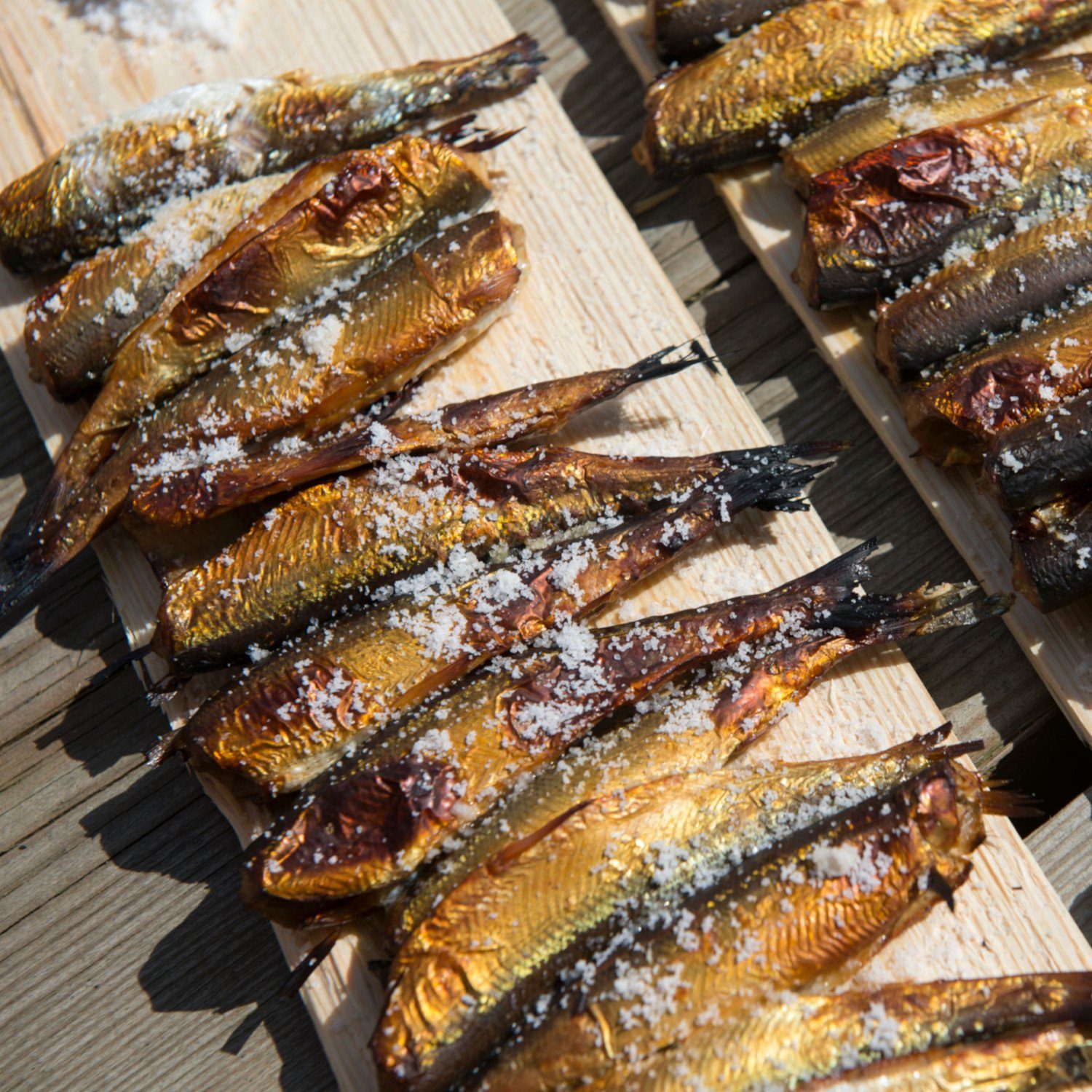 Moritz Räucherbox 2,5kg Räucherspäne Buche mit Wacholder grob 6 -12 mm zum smoken, räuchern/kalträuchern von Fleisch, Fisch, Gemüse geeignet
