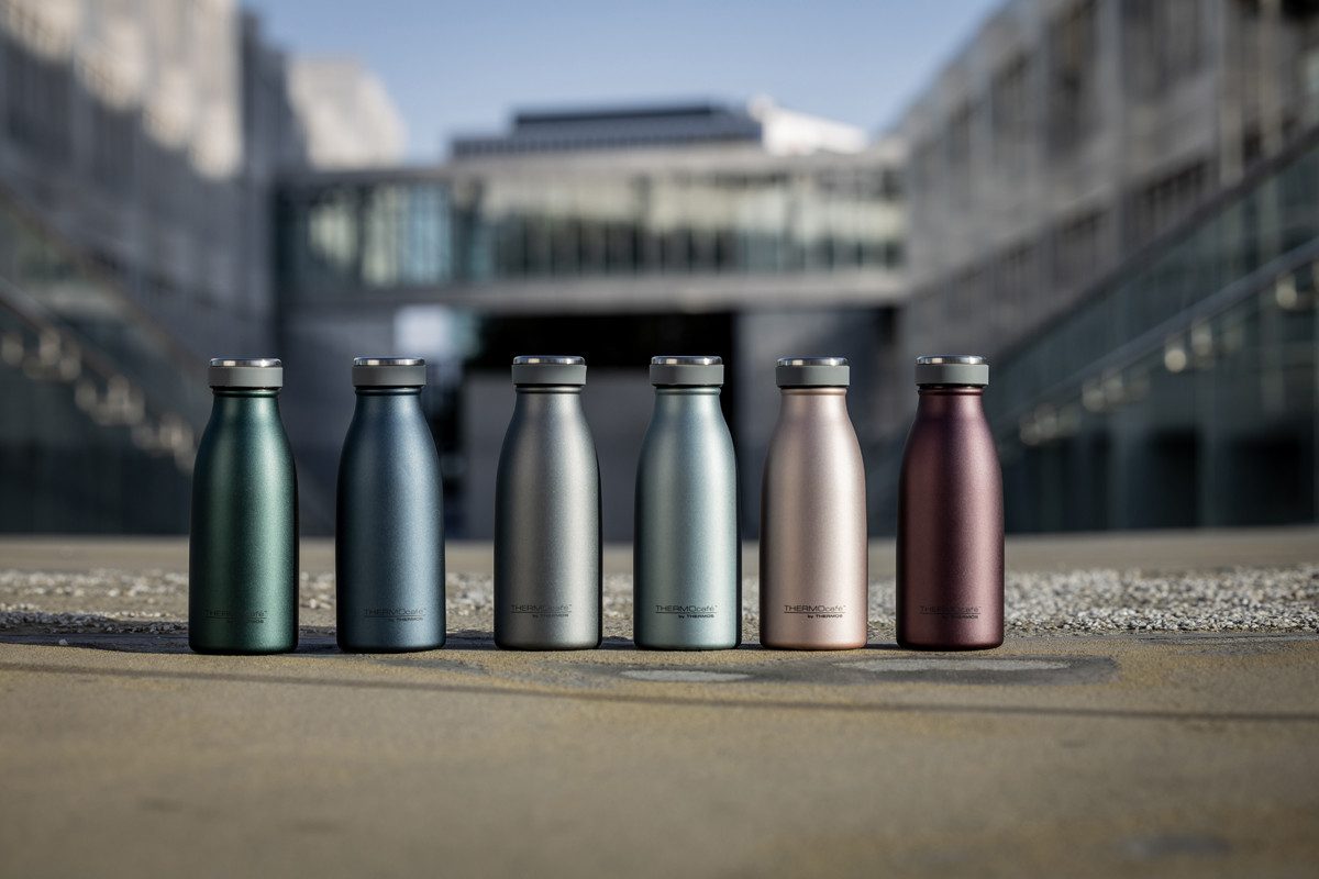 THERMOcafé Isolierflasche TC BOTTLE, aus doppelwandigem Edelstahl, spülmaschinenfest, gummierter Drehverschluss, absolut dicht bei Kohlensäure