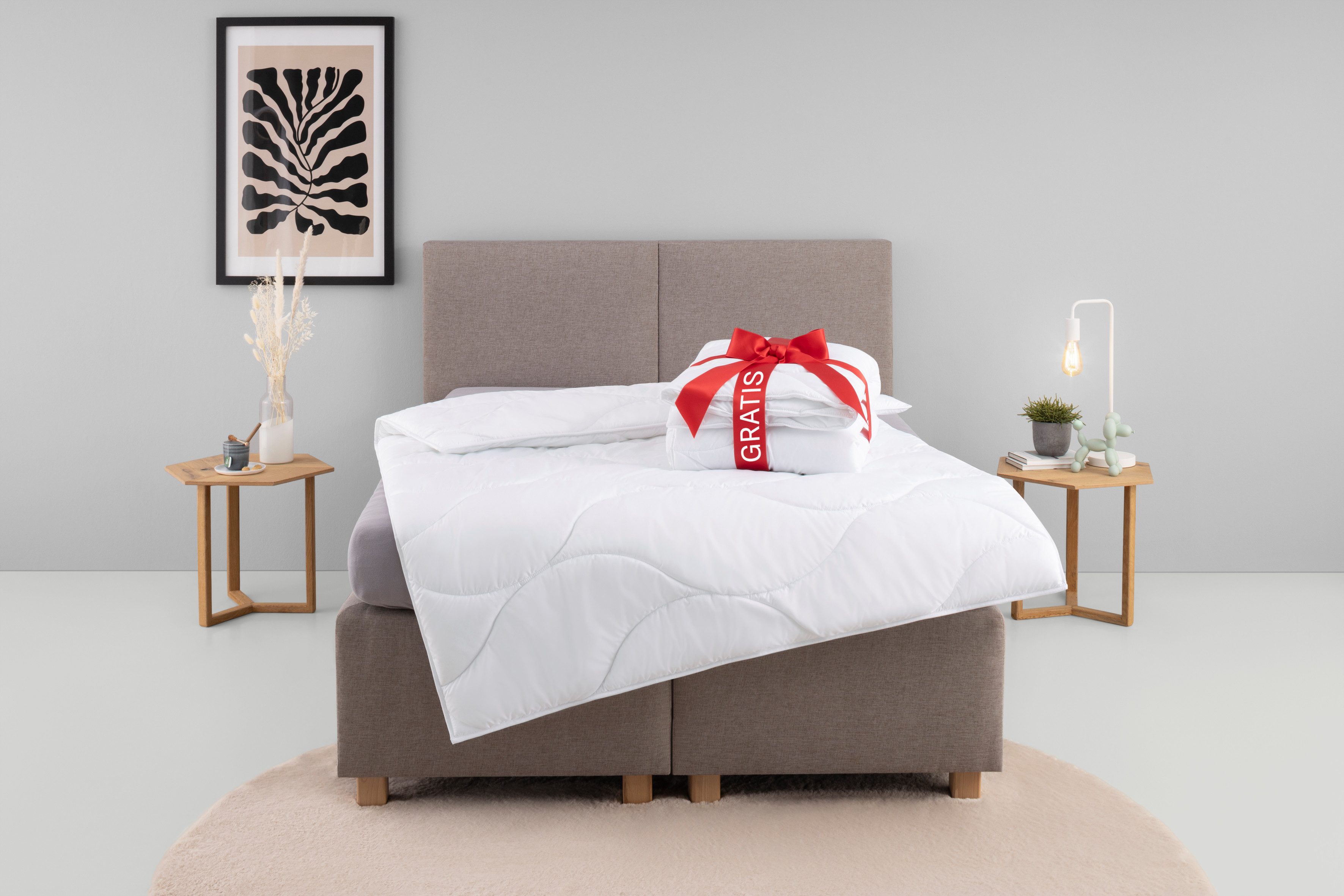 OTTO home Microfaserbettdecke Caelan, kaufe eine Decke - erhalte die Leichtbettdecke gratis dazu!, Füllung: 100% Polyester, Bezug: 100% Polyester, Bettdecke 135x200 cm und 155x220 cm, Sommer, Winter