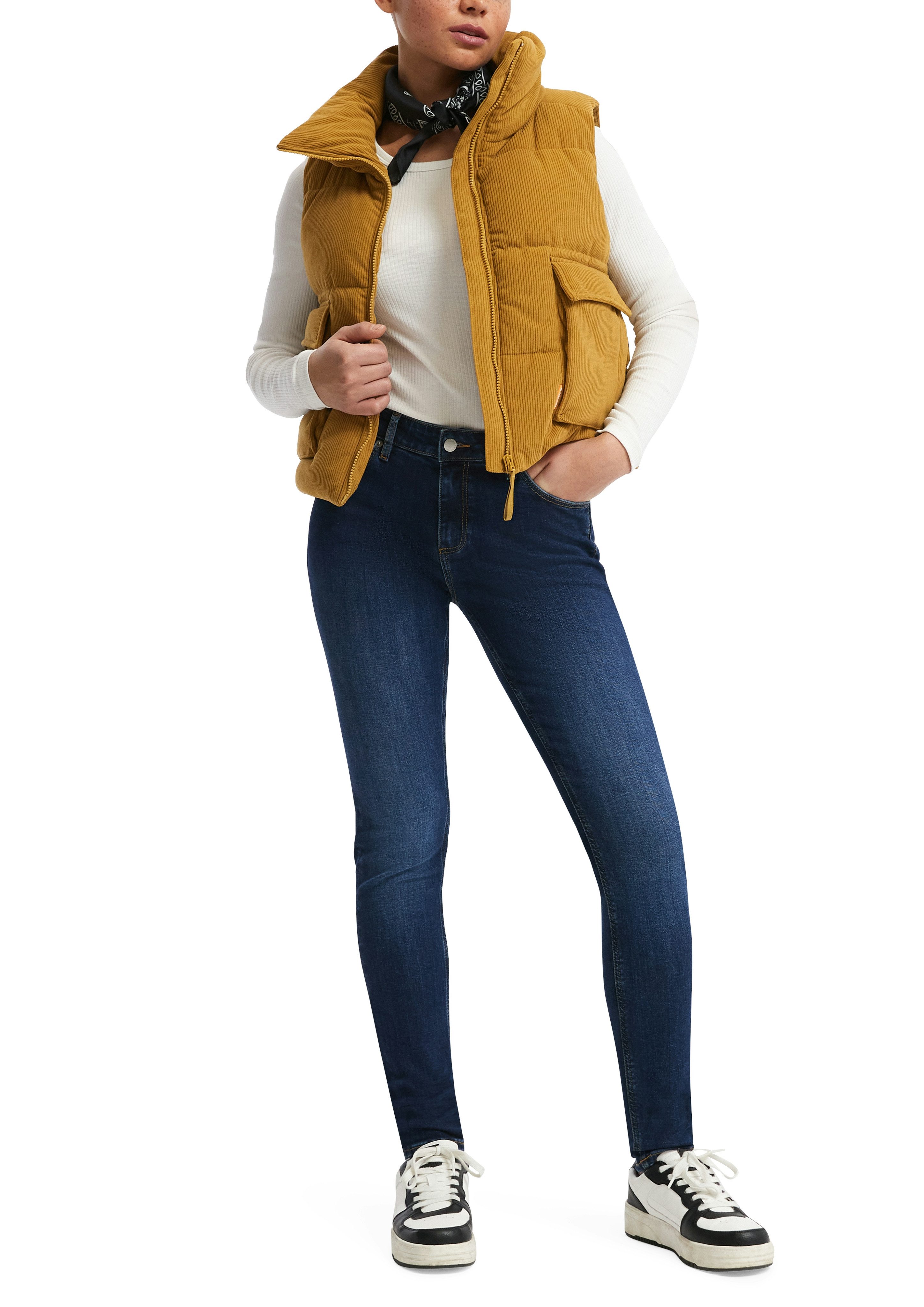 QS Skinny-fit-Jeans SADIE mit Taschen