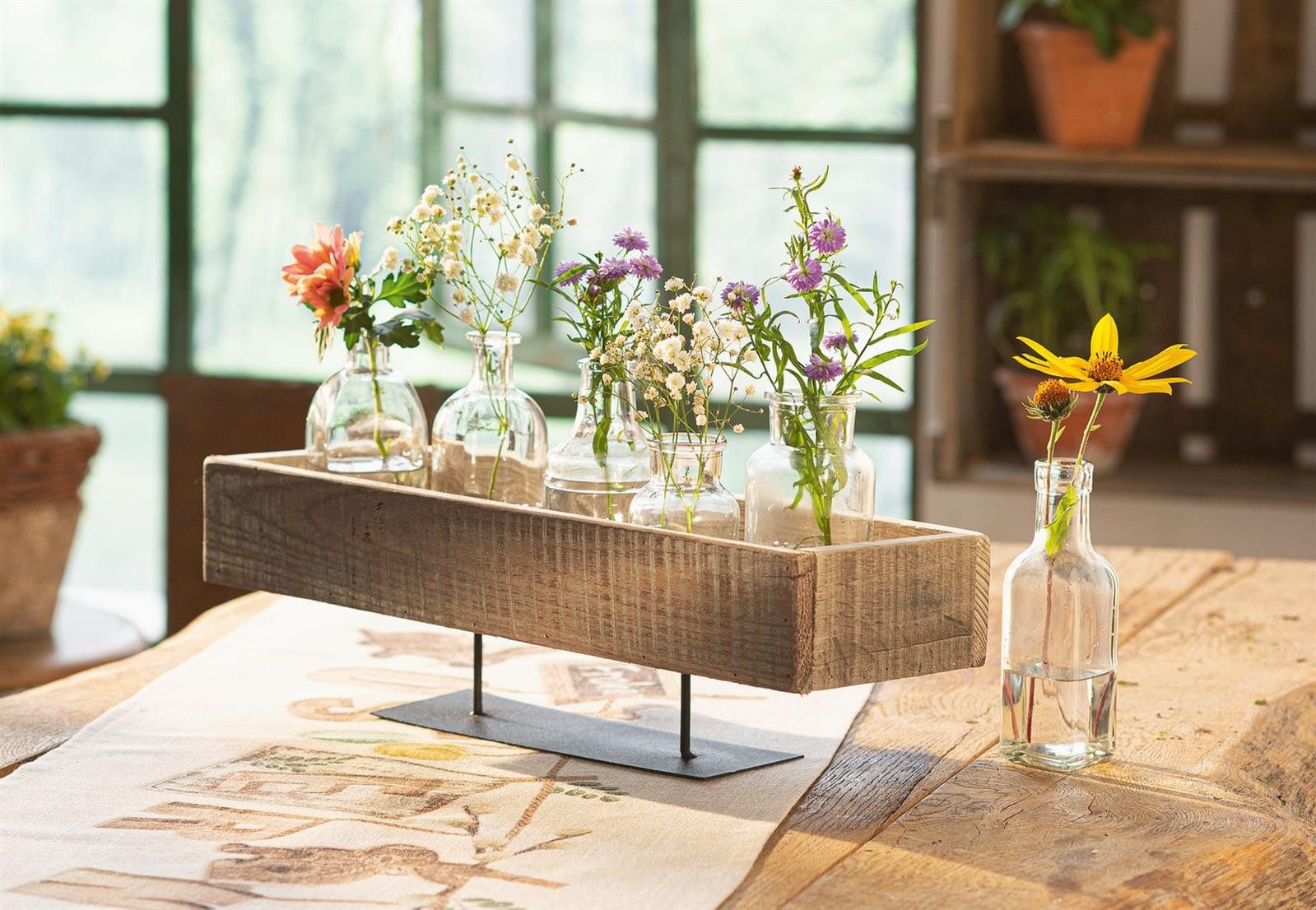 Dekoleidenschaft Dekoschale "Rustikal" im Used-Look – recyceltes Holz, Metallfuß, Kerzentablett, sichtbare Struktur & Farbabweichungen, Kerzenschale – Bild 3 von 5