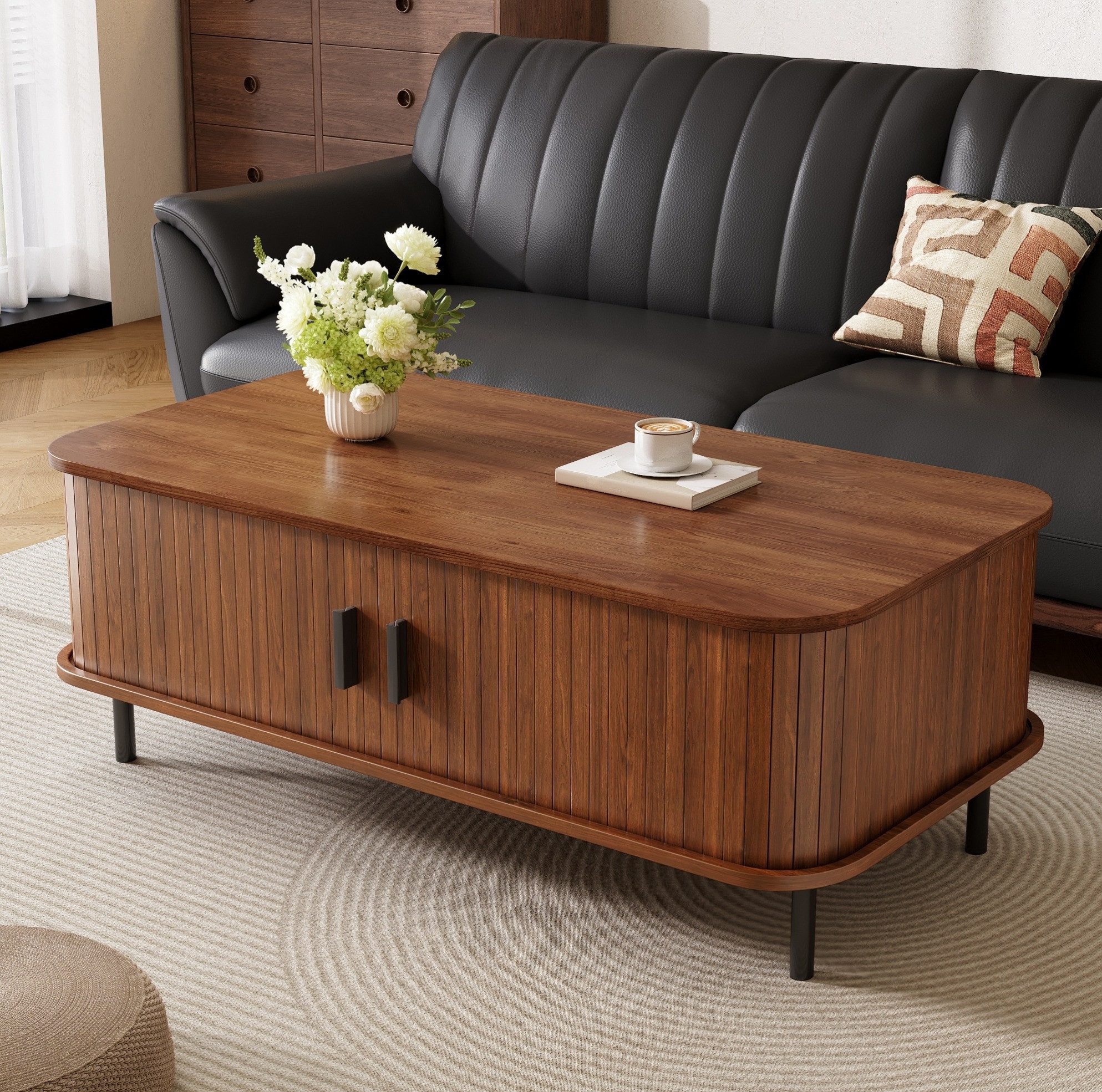 REDOM Couchtisch Design-Tisch – 2 Schiebetüren, Lamellenfront & abgerundete Kanten (Packung, 1-St., Walnuss, 120×55×45 cm, für moderne Räume), elegante Optik, modernes Design, stabil