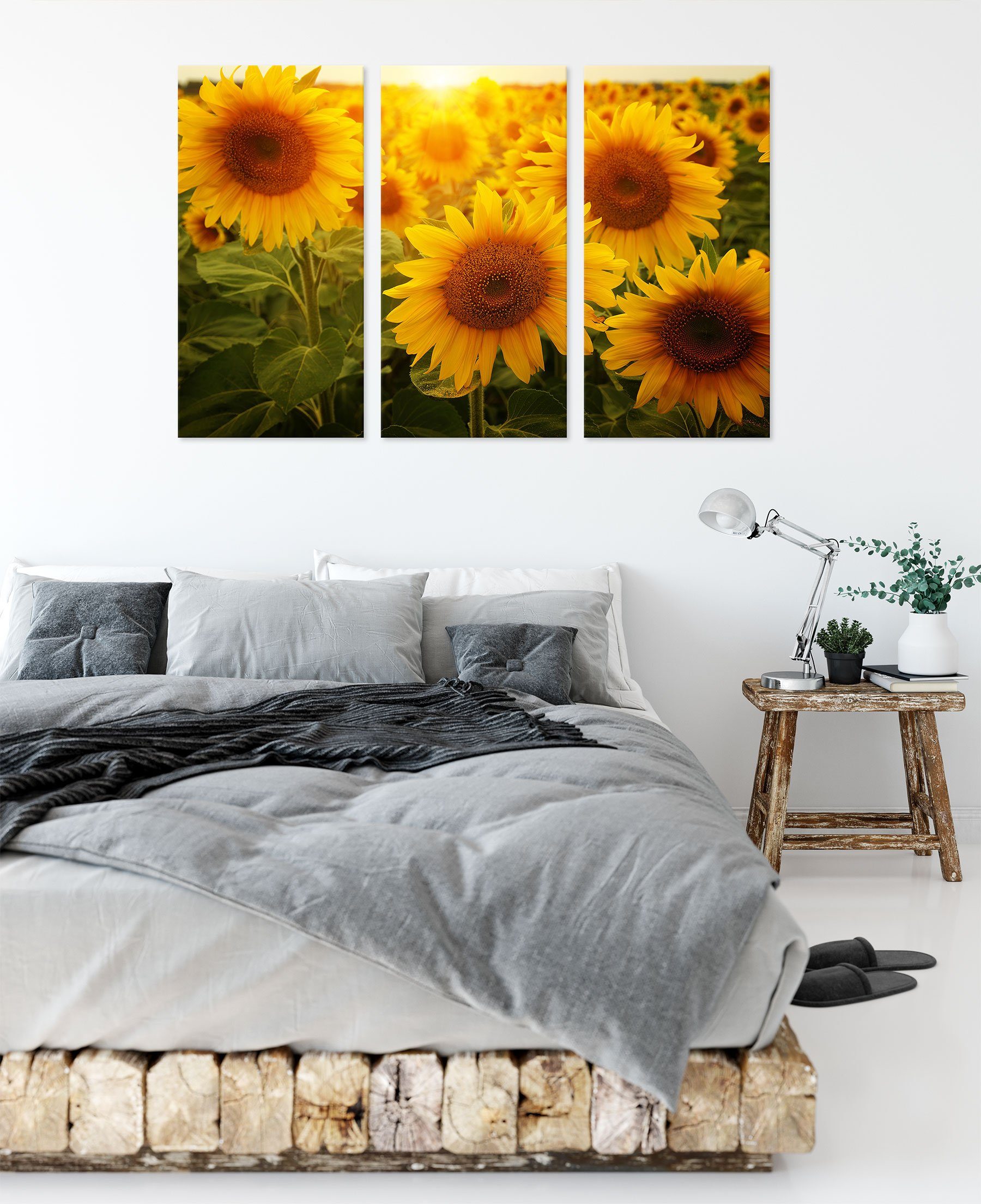(120x80cm) dem Feld Pixxprint St), auf Feld, fertig Leinwandbild 3Teiler auf dem bespannt, inkl. Sonnenblumen (1 Zackenaufhänger Sonnenblumen Leinwandbild