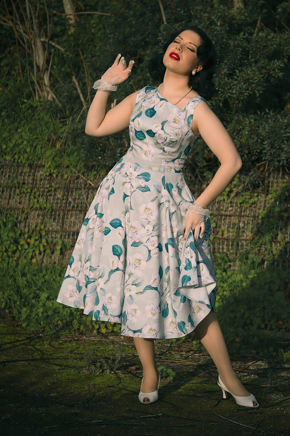 Hearts & Roses London A-Linien-Kleid Rey Floral Swing Dress Rockabella Vint günstig online kaufen