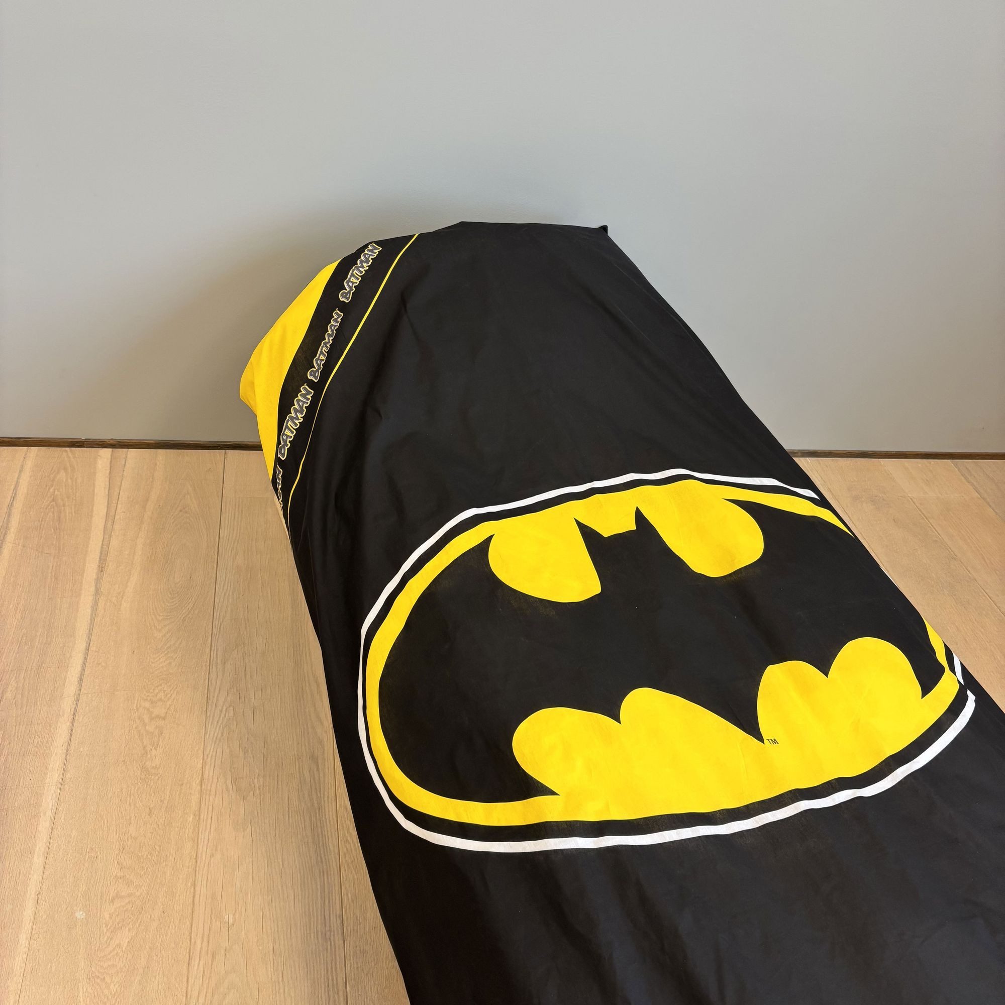 BrandMac Kinderbettwäsche Batman Dark Knight Logo Bettwäsche 135 x 200 cm 100% Baumwolle, 1 teilig, Langlebig