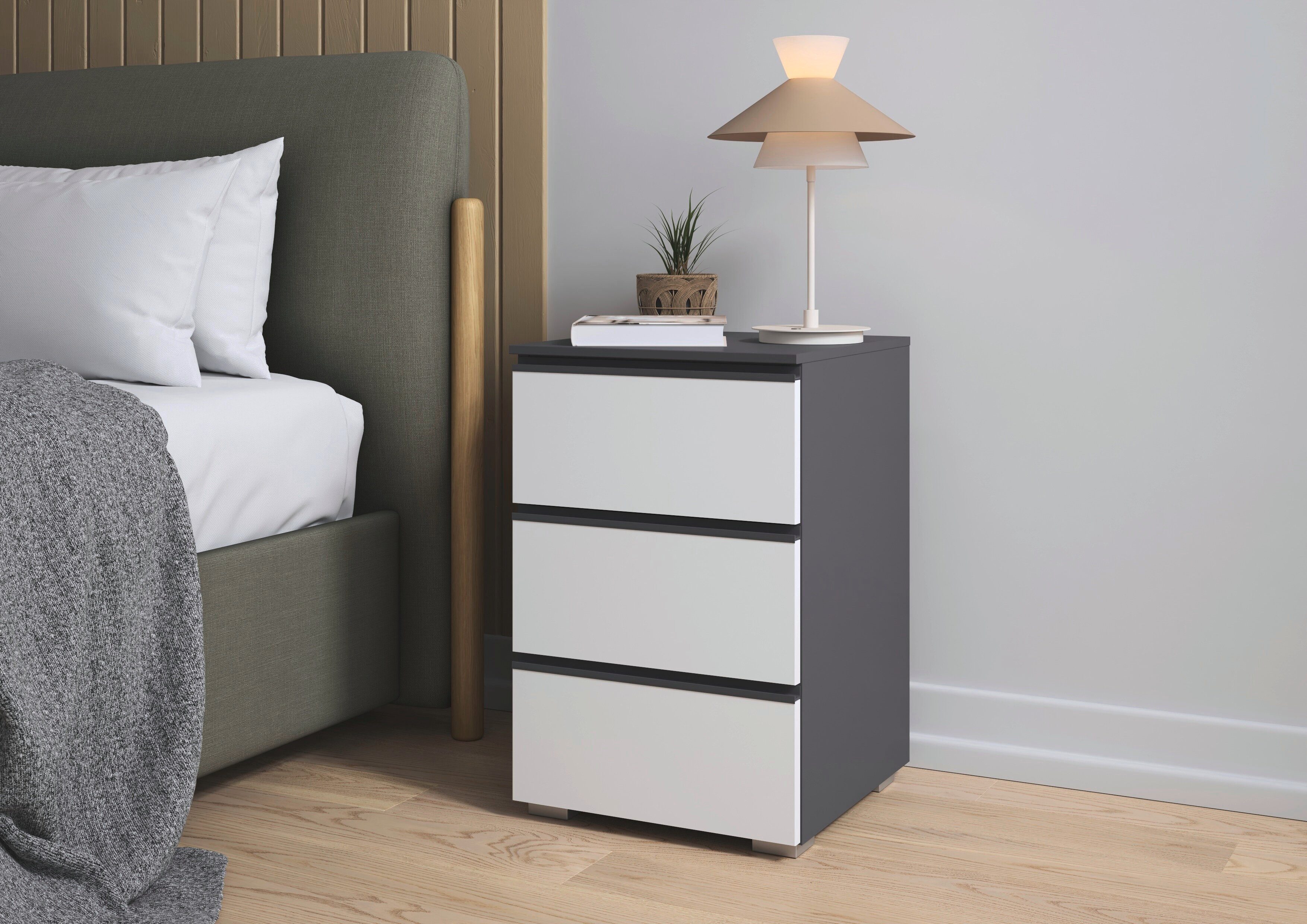 rauch Nachtkommode Nachttisch Nachtkonsole Nachtschrank MAINZ (Breite 40 cm), drei praktische und geräumige Schubladen MADE IN GERMANY – Bild 3 von 5