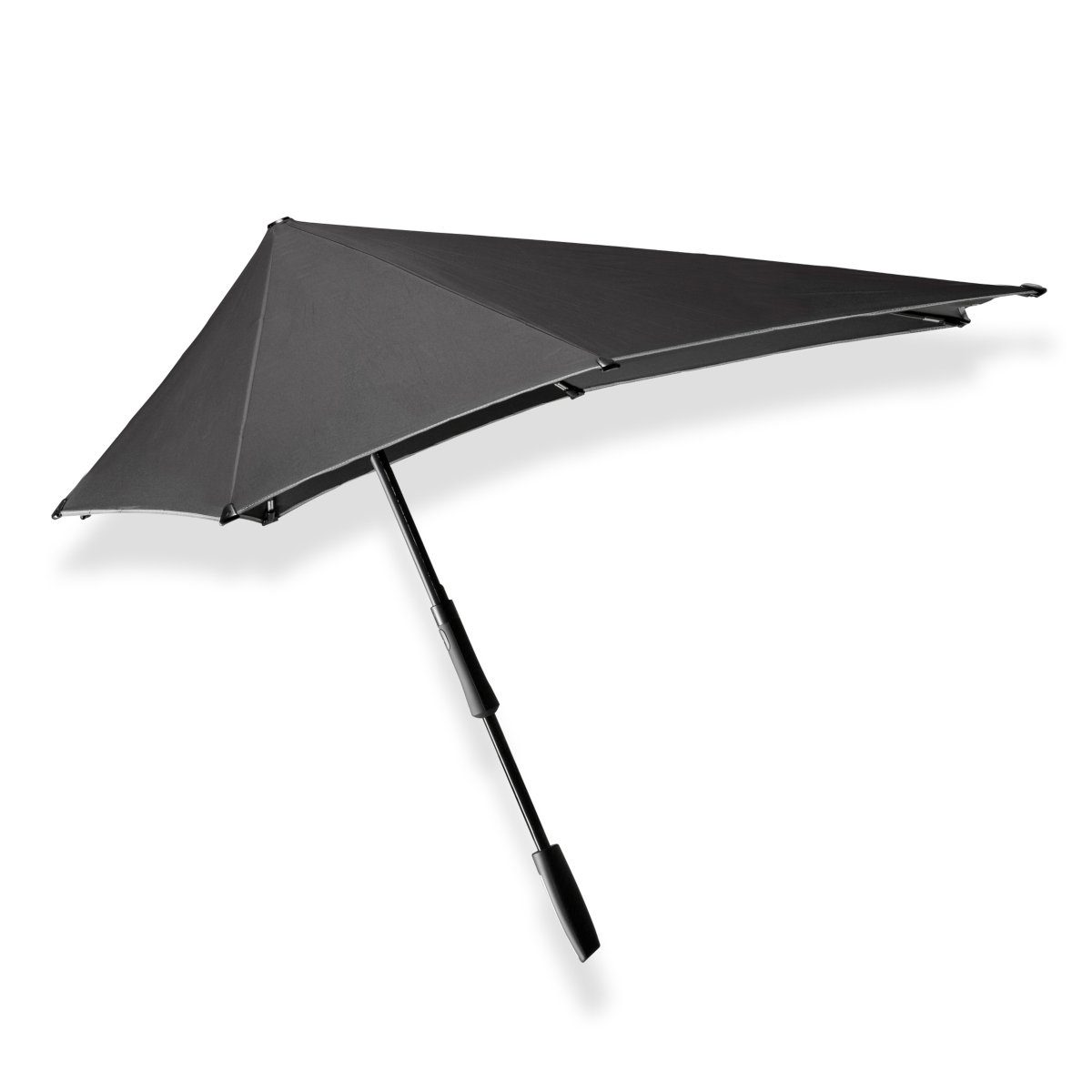 Schwarz reflektierend