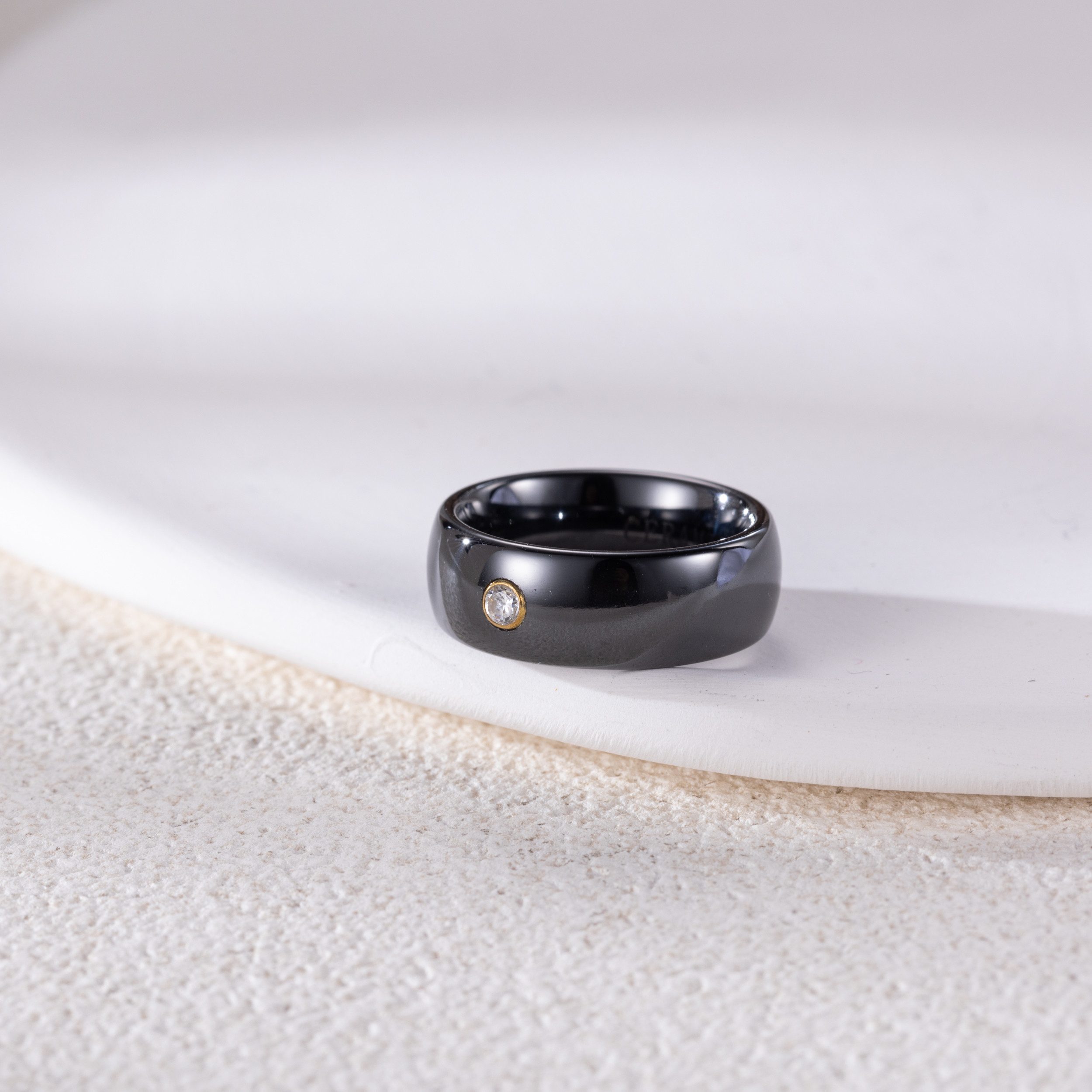 Kingka Fingerring Keramik Ring Partnerring Verlobungsring 585 Goldfassung und Zirkonia, Partnerschmuck, glänzende Geschenkidee zum Geburtstag, Verlobung usw.